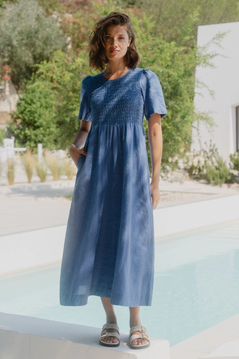 Wren Cornflower Blue Linen SS Shirred Bodice Midi Dress flattering appearance Sage Detail