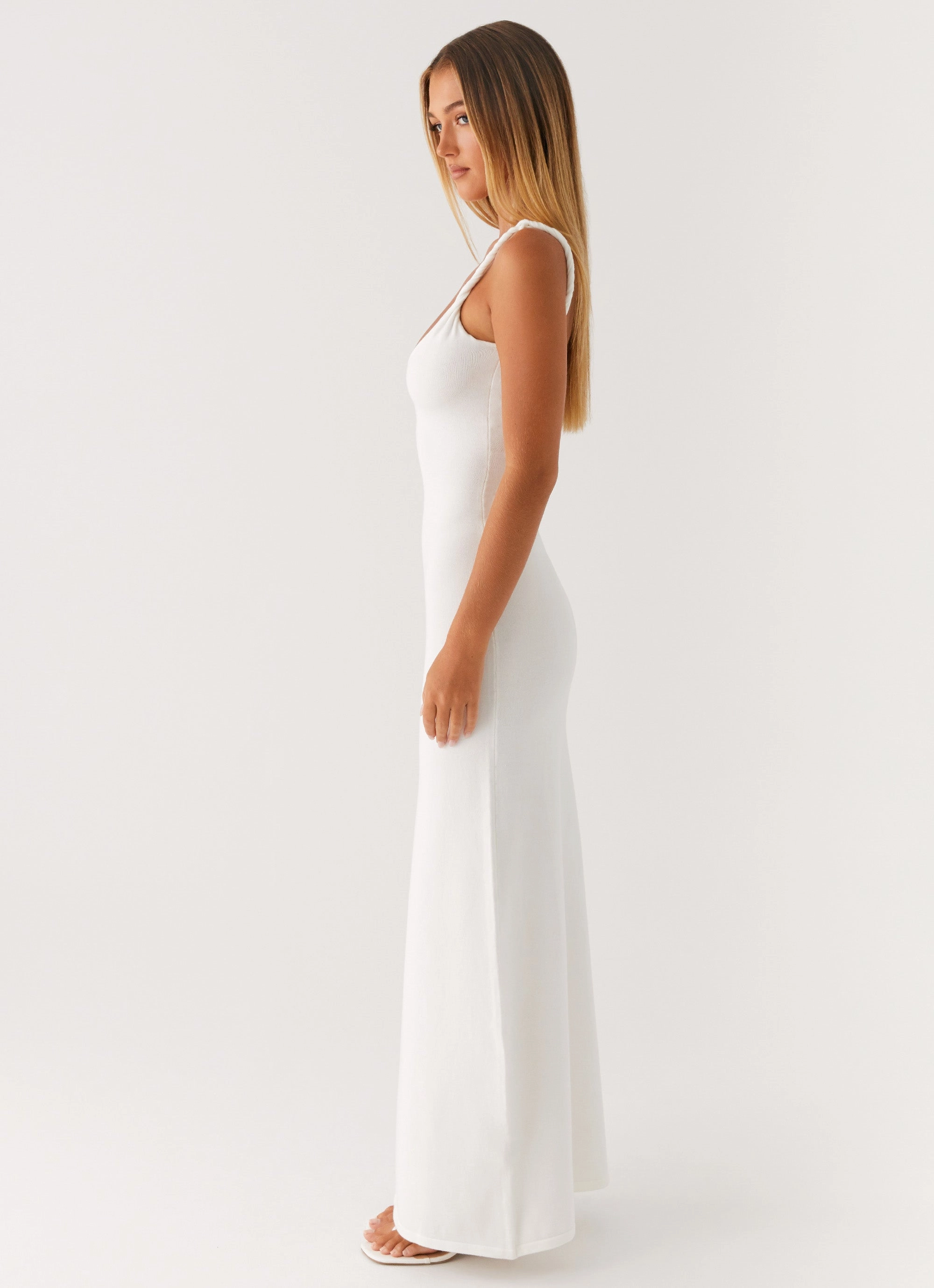 Anastasia Maxi Dress - Ivory Dreamy Presence Fine Details
