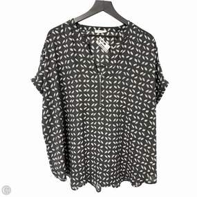 Top Short Sleeve By Maurices In Black, Size: 2x Daily Style Trend