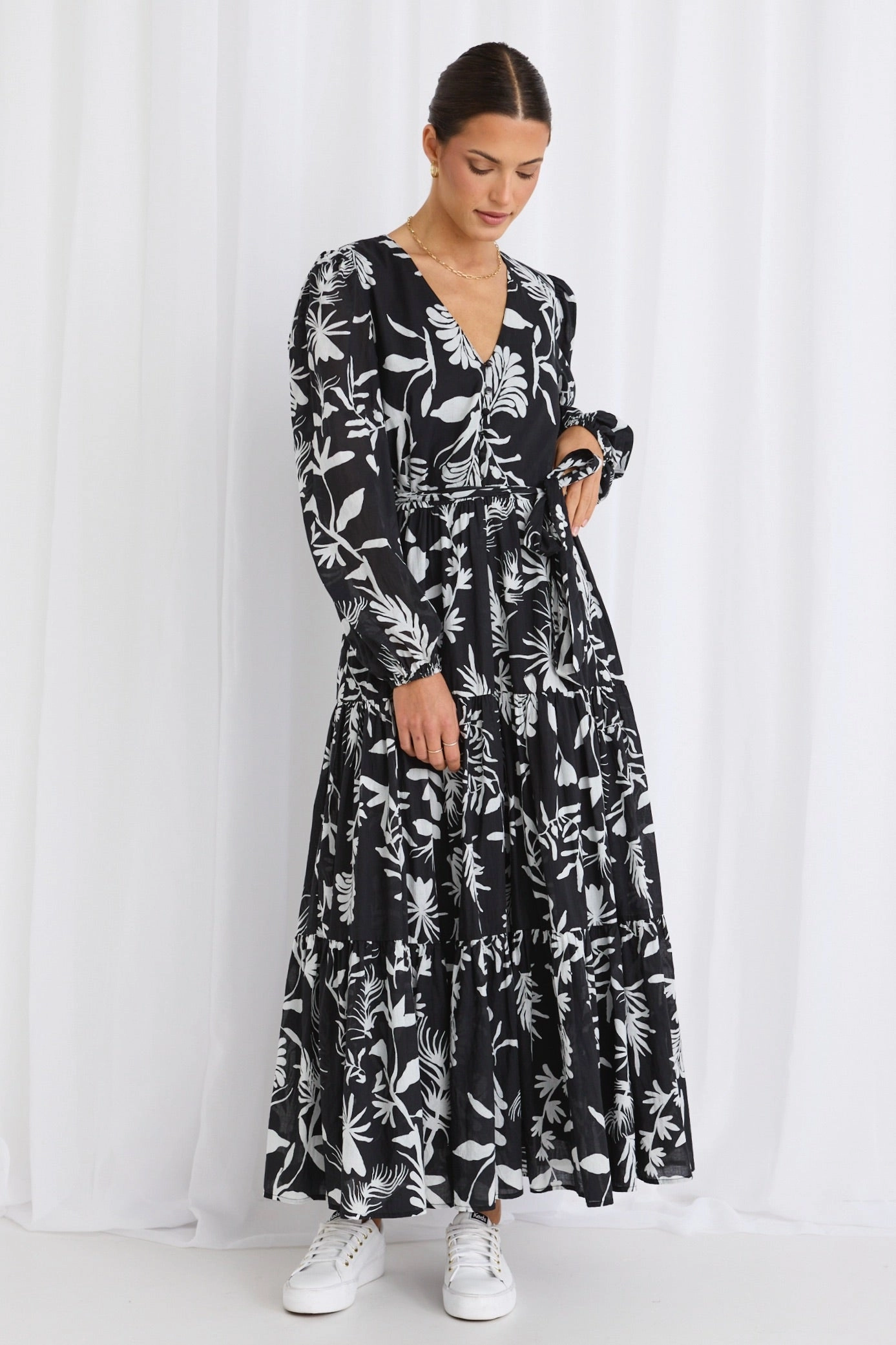 Charming Fit Pastel-Tone Aria Black & White LS V Neck Tiered Maxi Dress
