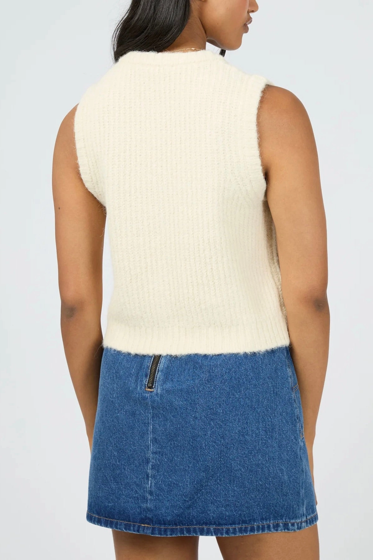 Easy - to - understand Collector - desired Aya Vanilla Knit Button Through Vest