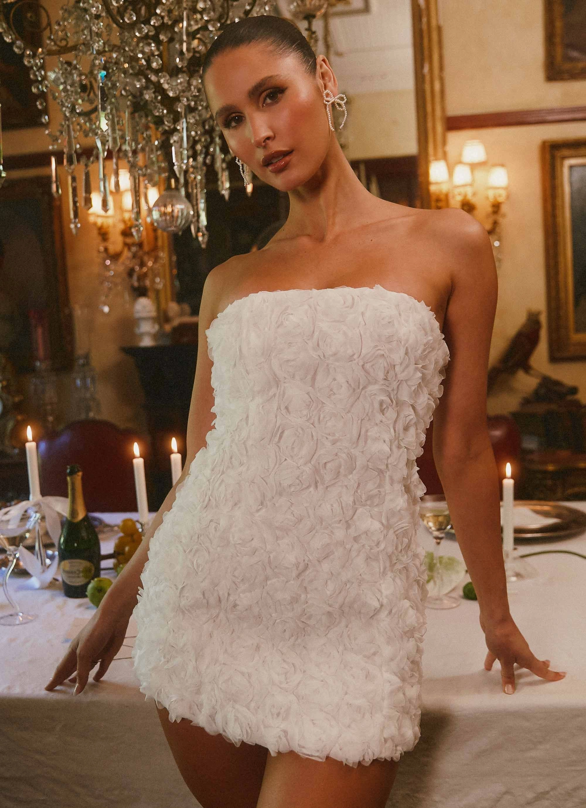 Effortless Pair Floating Shape Ayanna Strapless Mini Dress - White