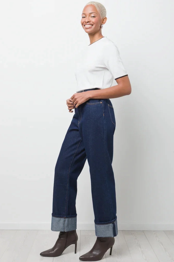 Ballerina Sleeve Crew Neck T-Shirt White Curved Hem