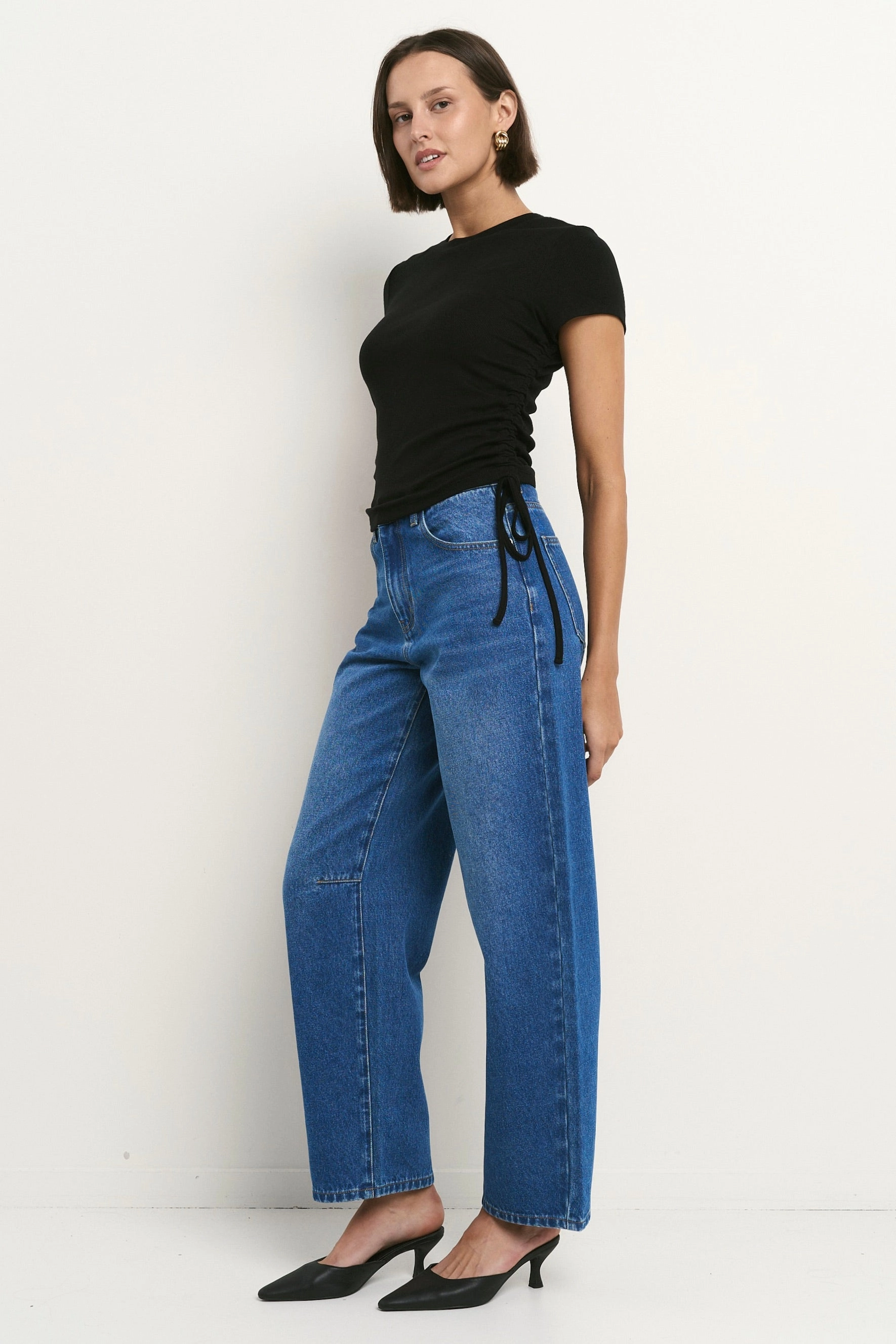 Berlin Signature Blue Mid Barrel Leg Jean Functional Ease