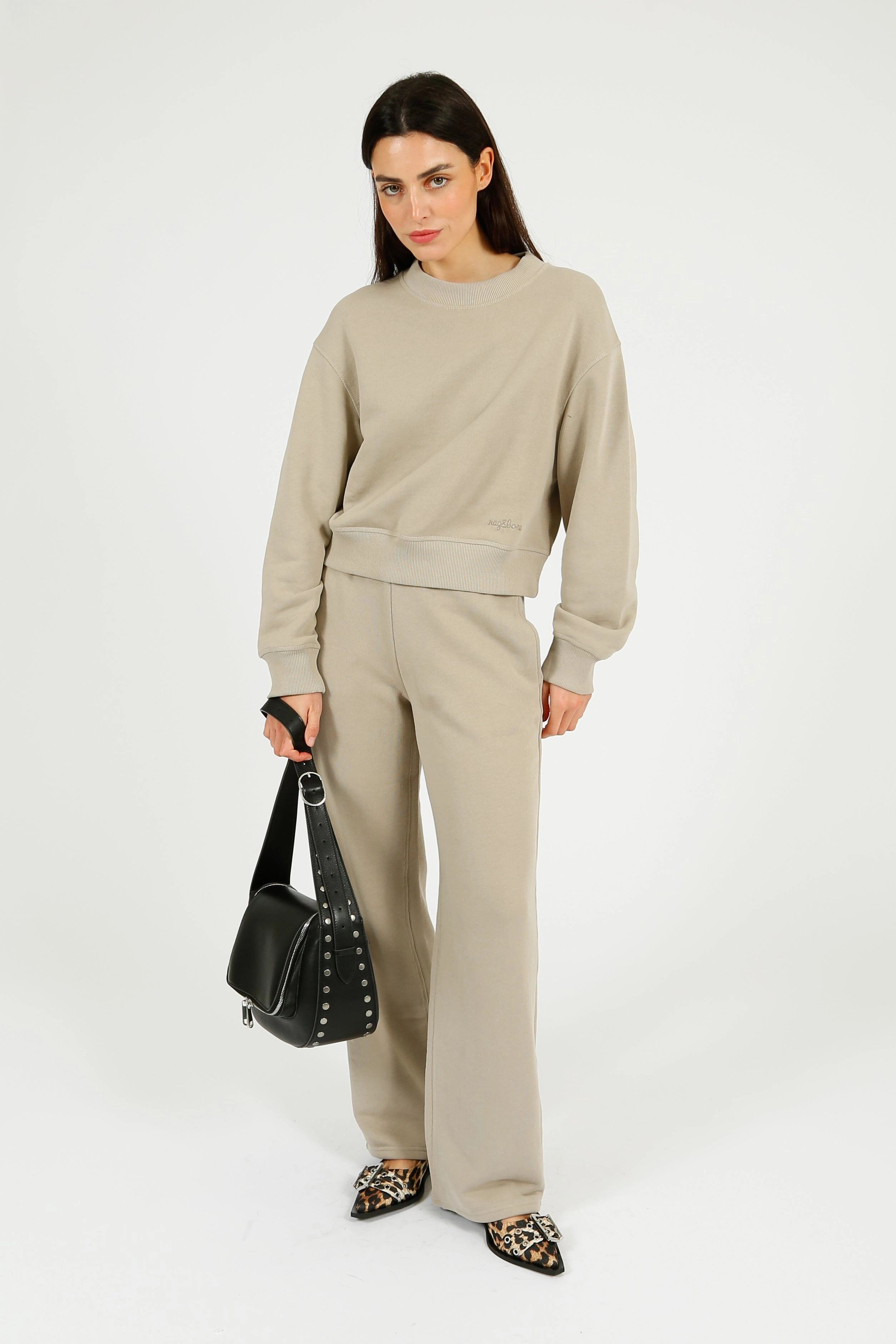 Roll-up style Comfy Ease R&B Vintage Terry Wideleg Sweatpant in Fossil