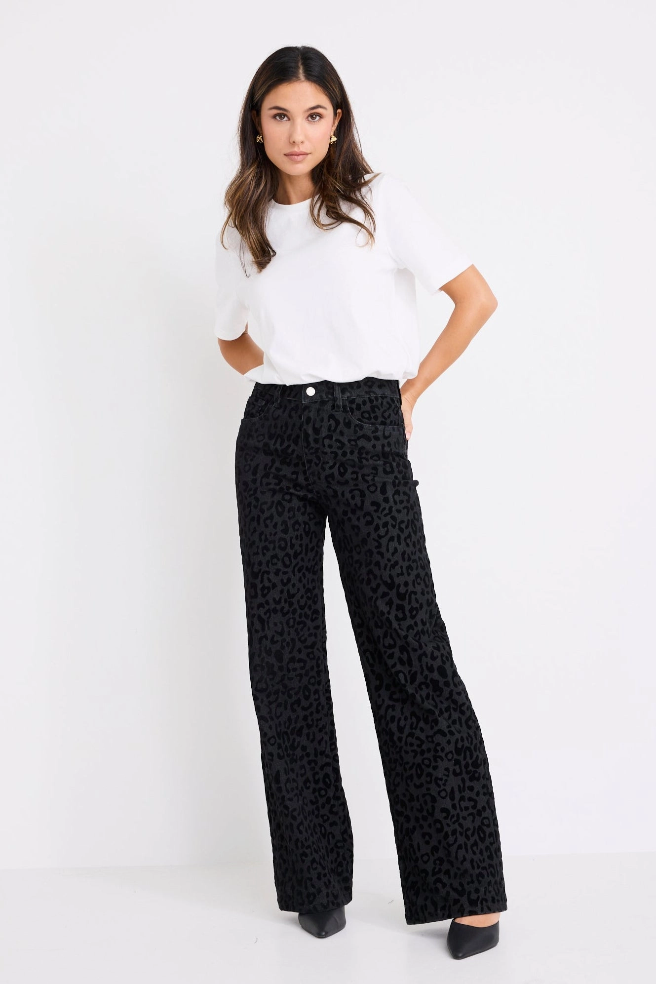 Dressy look Belmont Black Animal Mid Rise Wide Leg Jean