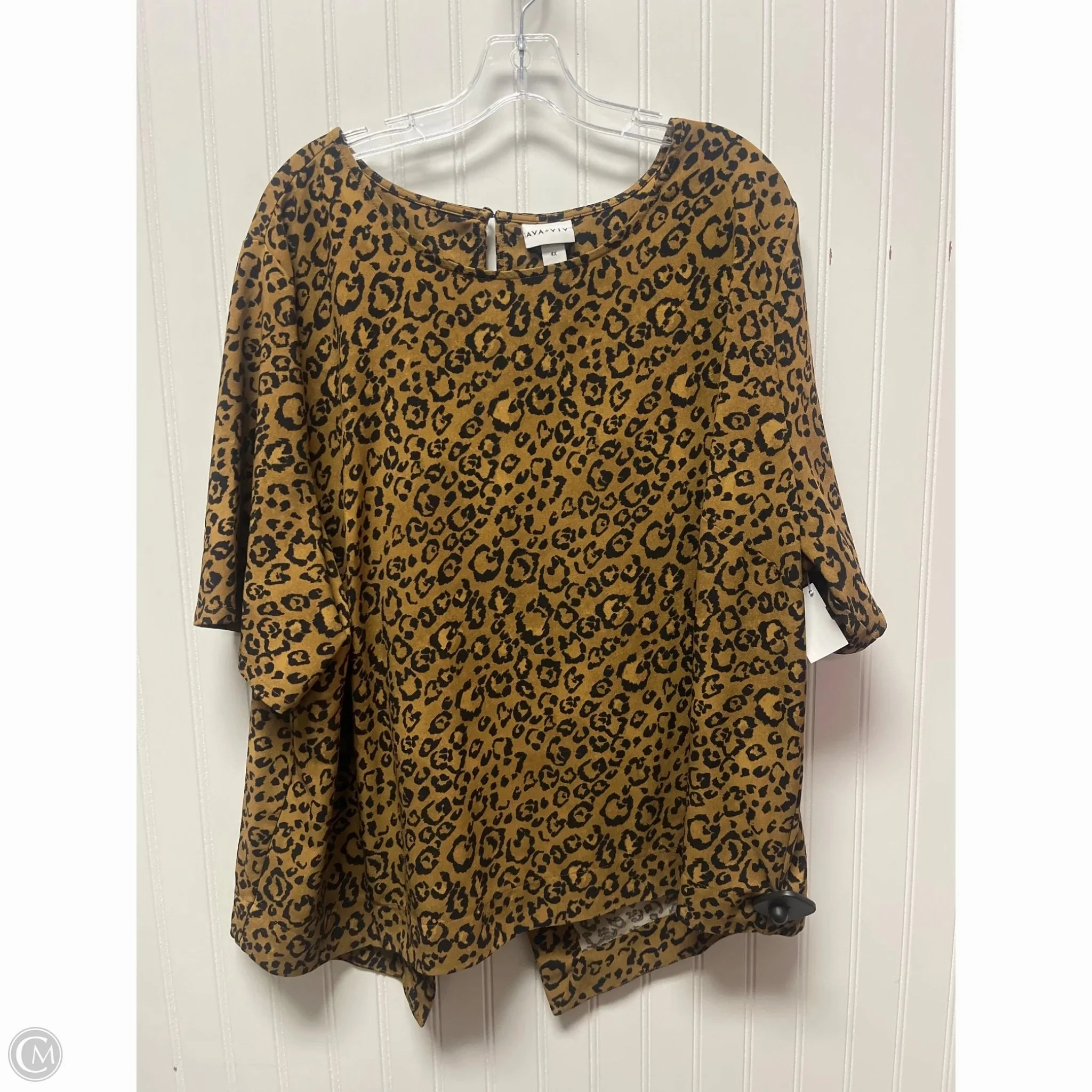 EasyCare Fabric Curved Hem Top Short Sleeve By Ava & Viv In Animal Print, Size: 4x