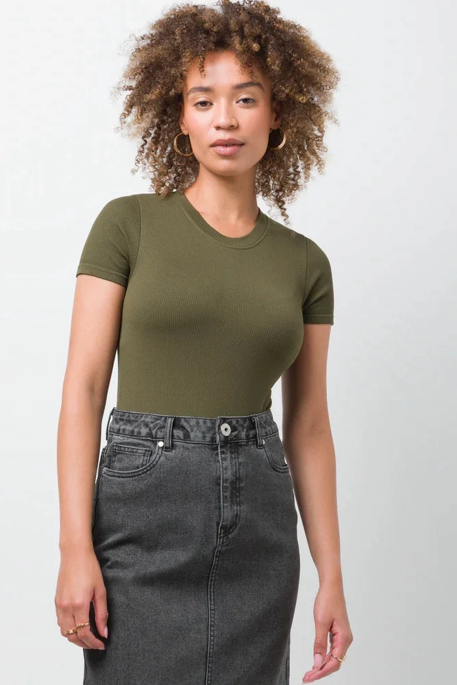 Simple Cut Flatlock Seam Design Fine Rib Seamless Bodysuit Ballerina Sleeve Green