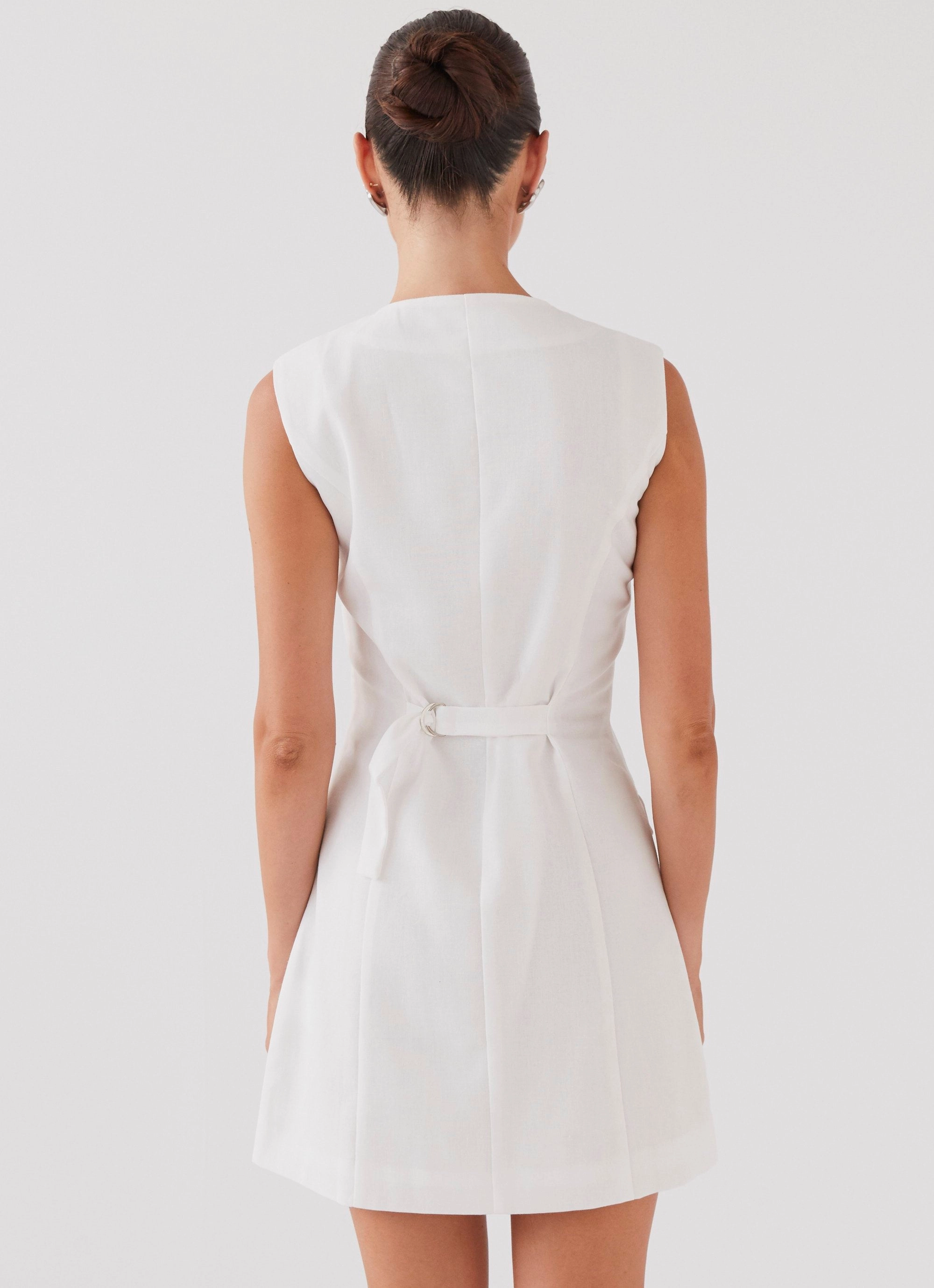 Chic Fit Wear Castello Fiore Linen Mini Dress - White