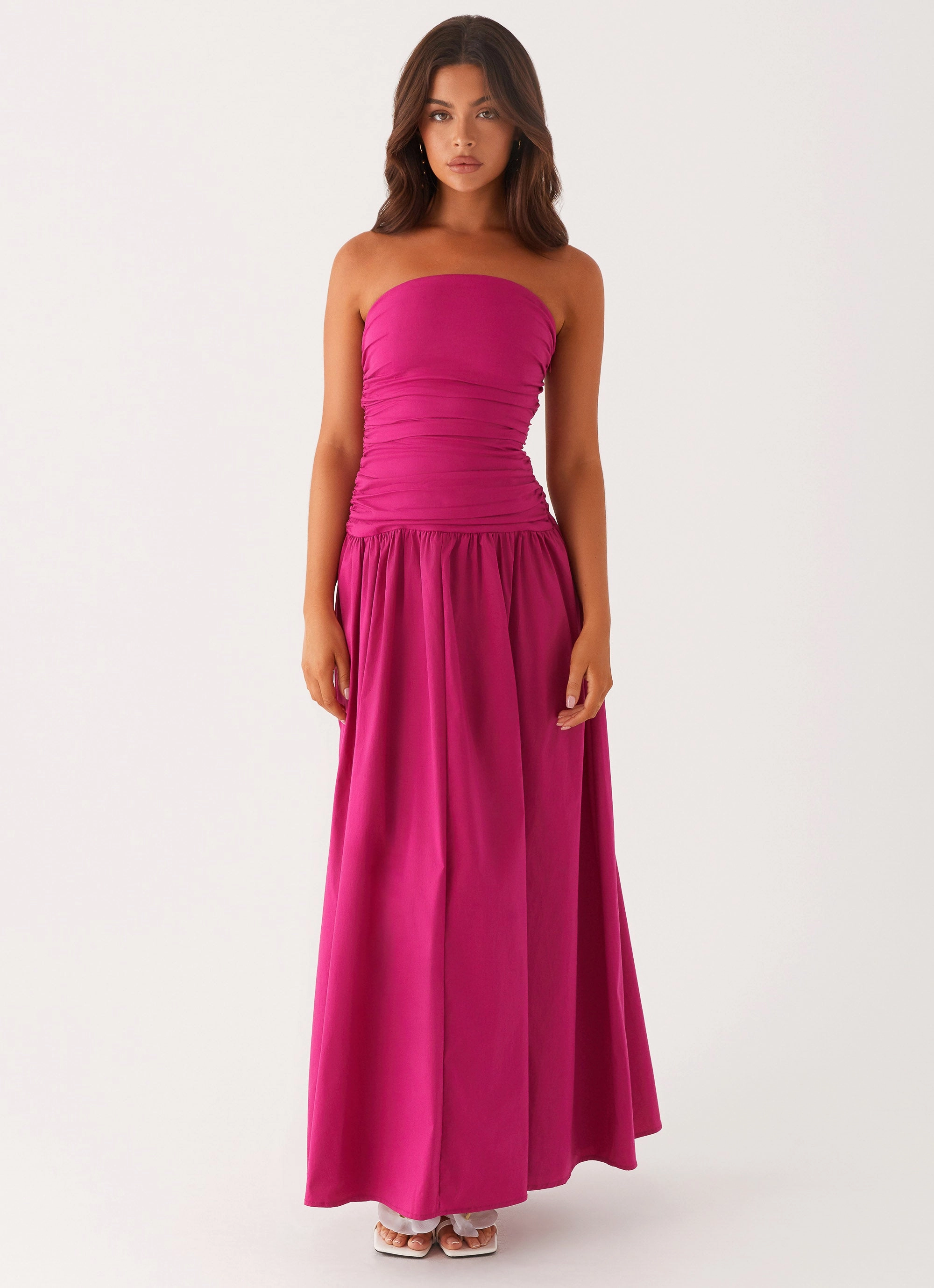 Carmel Maxi Dress - Fuchsia Sleek and Sleek Flowing Design