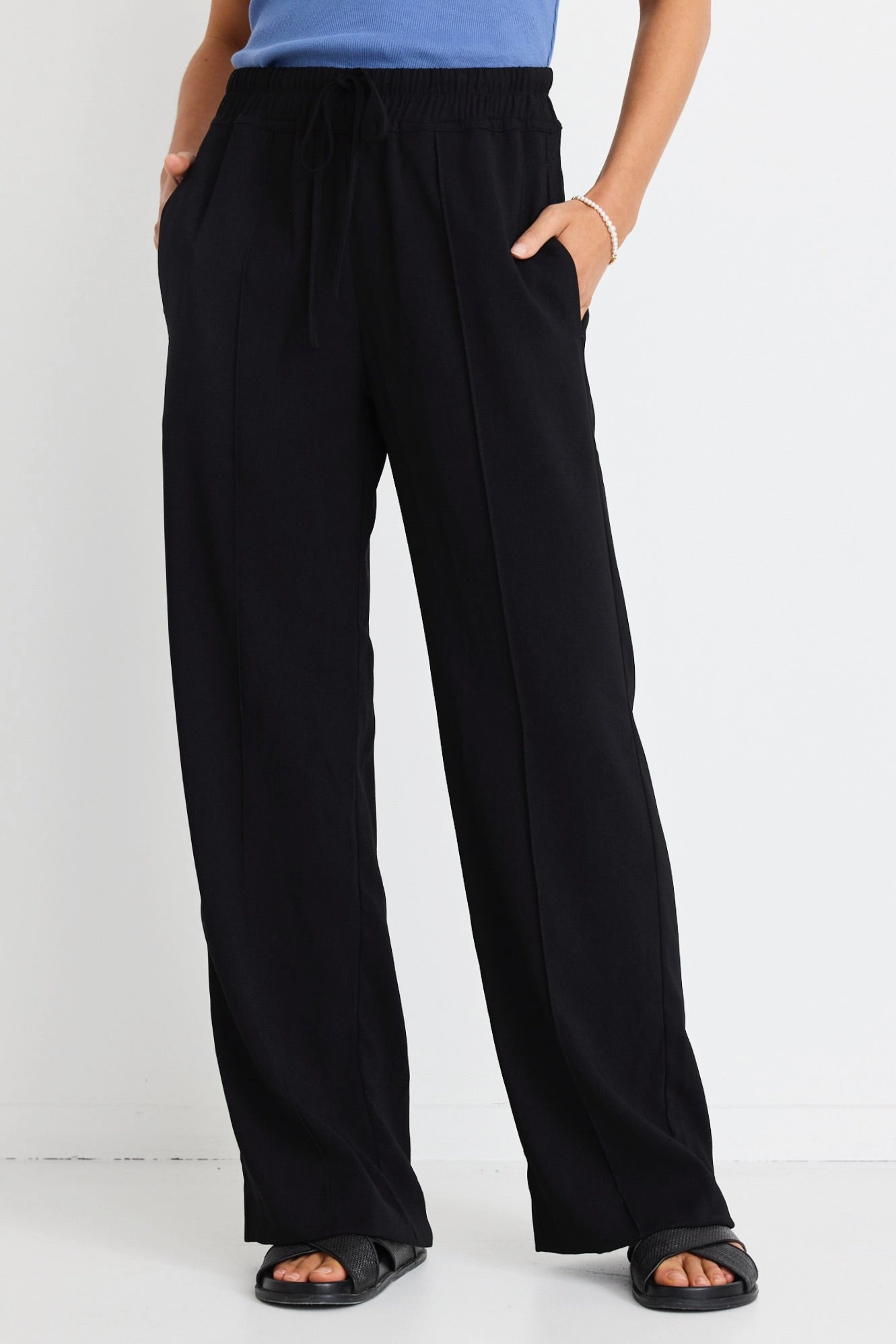 Body-Hugging Fit Perfect Length Civic Black Crepe Pintuck Leg Wide Pants