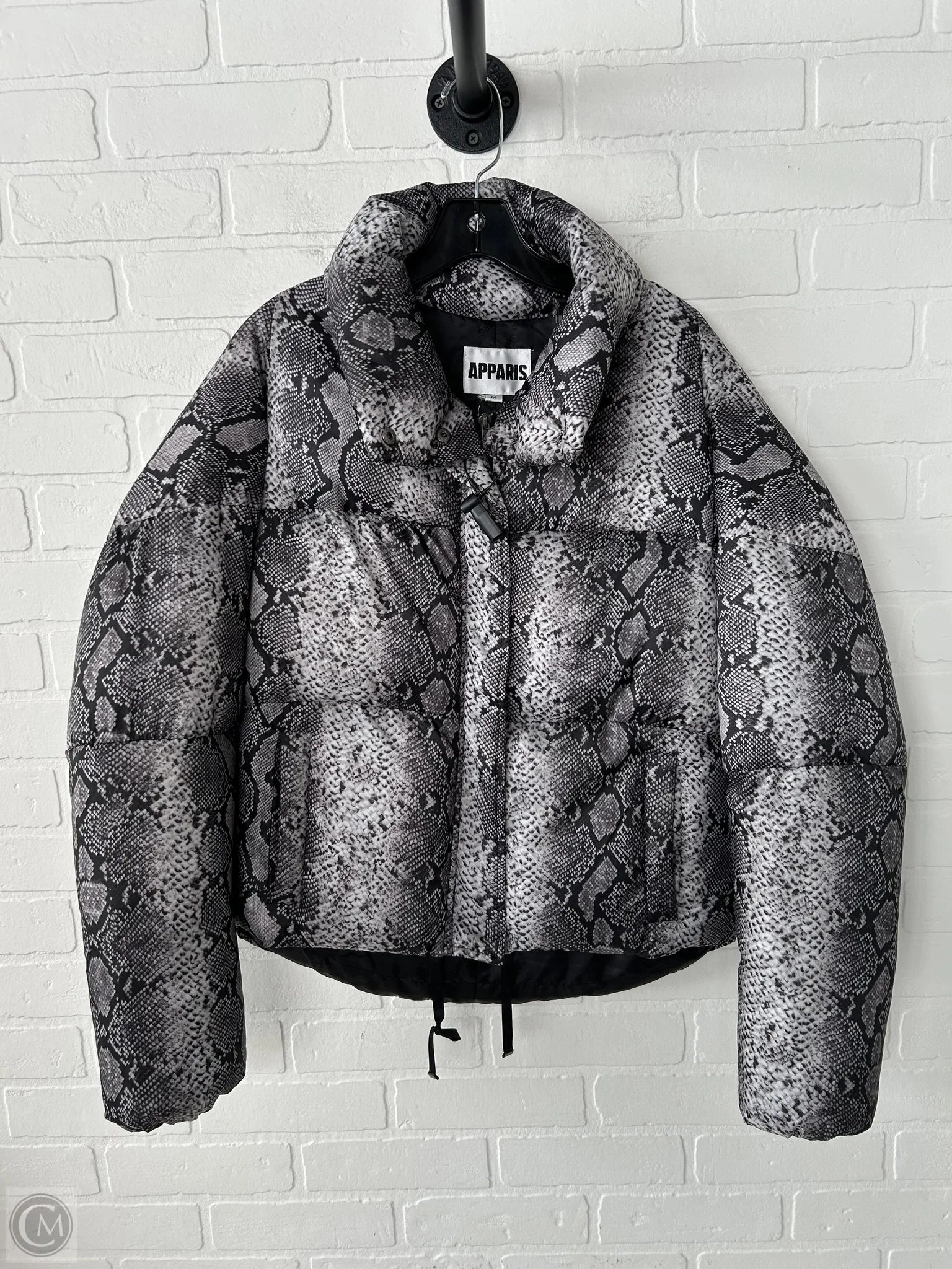 Coat Puffer & Quilted By APPARIS In Snakeskin Print, Size: M Seam Sealed Construction On Duty Layer