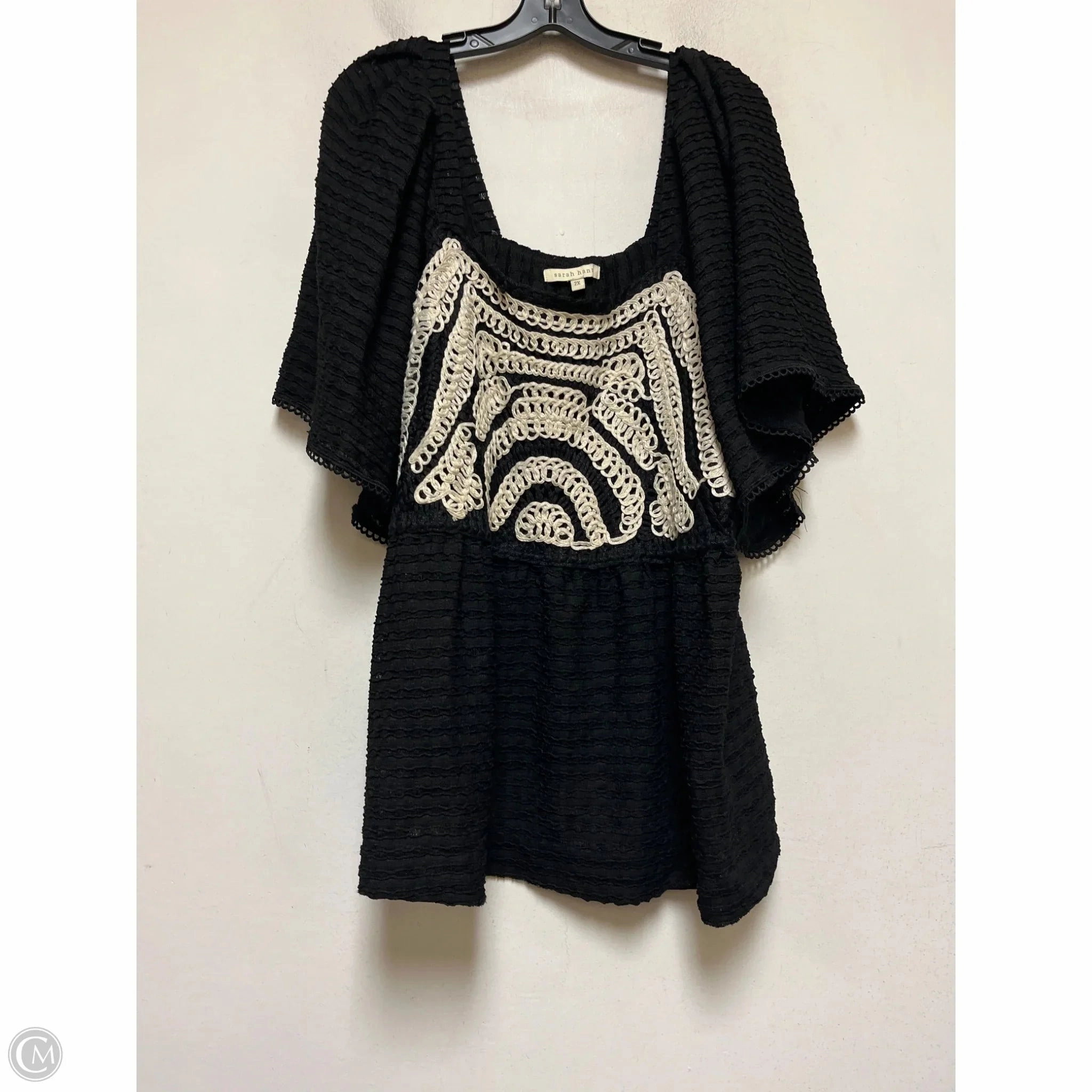 Cozy and Light Top Short Sleeve By Clothes Mentor In Black & Cream, Size: 2x