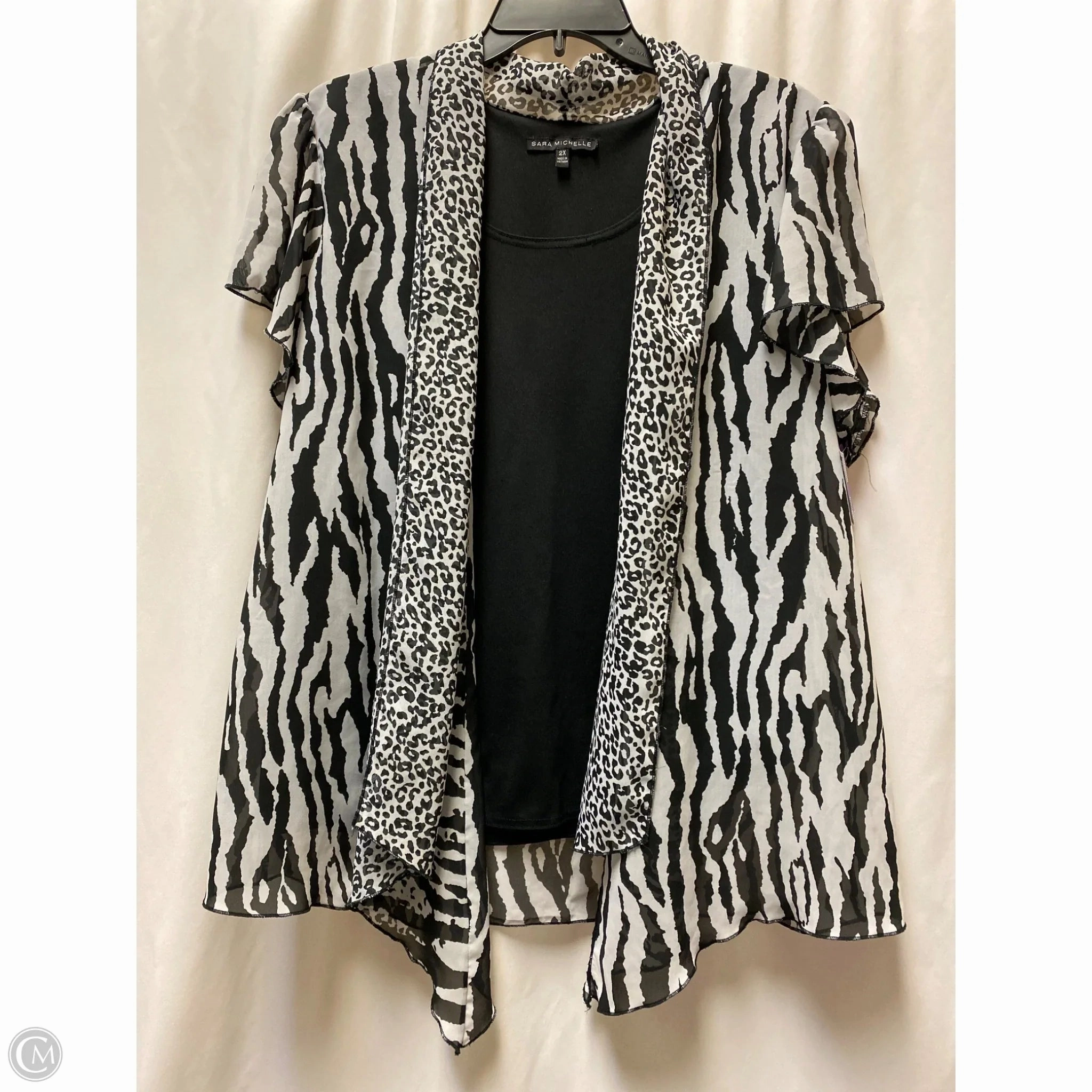 Top Short Sleeve By Clothes Mentor In Black & White, Size: 2x Fashionable Layer ComfortOptimizedConstruction