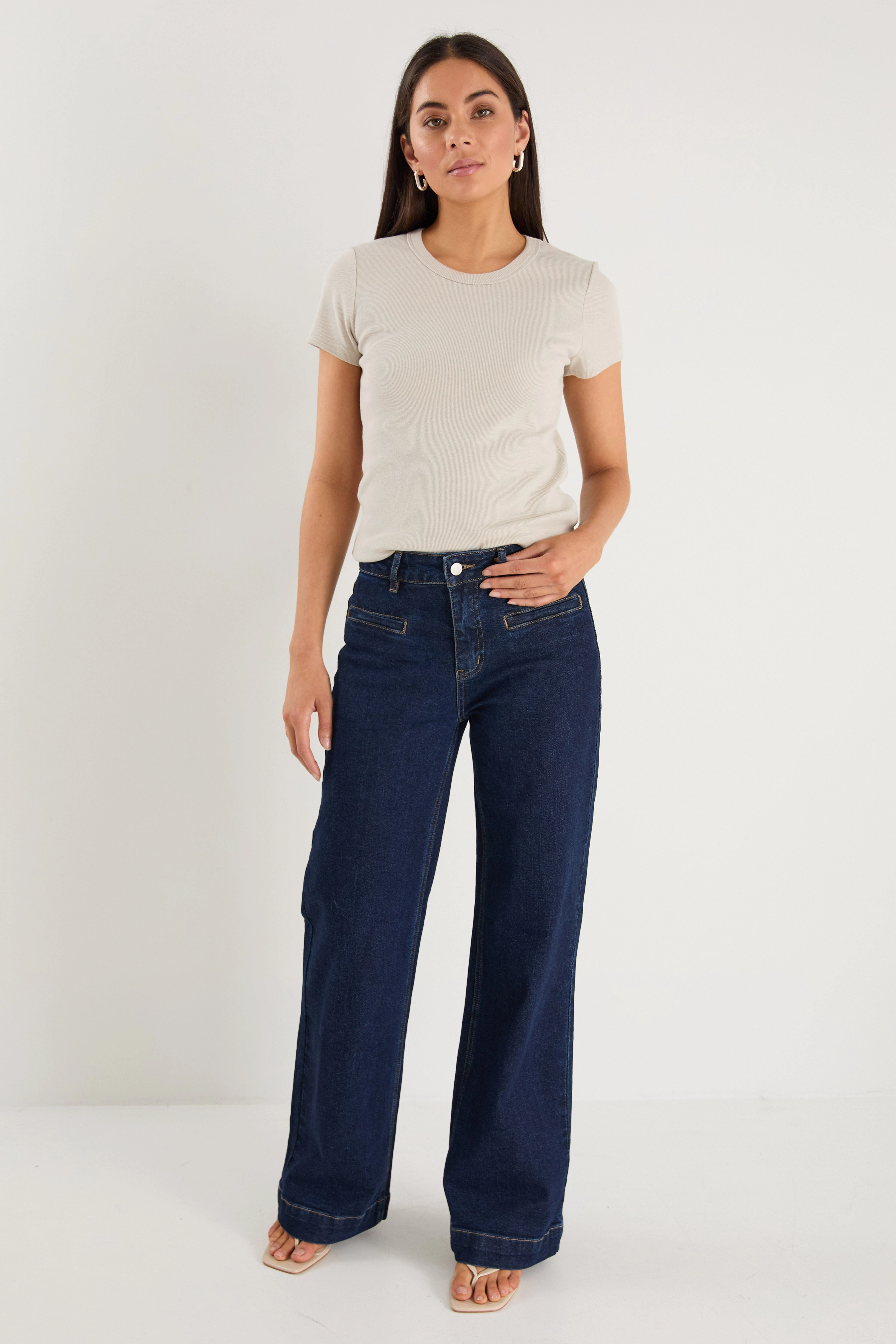 Casual Fit Design Concert Indigo Mid Rise Wide Leg Welt Pocket Jean