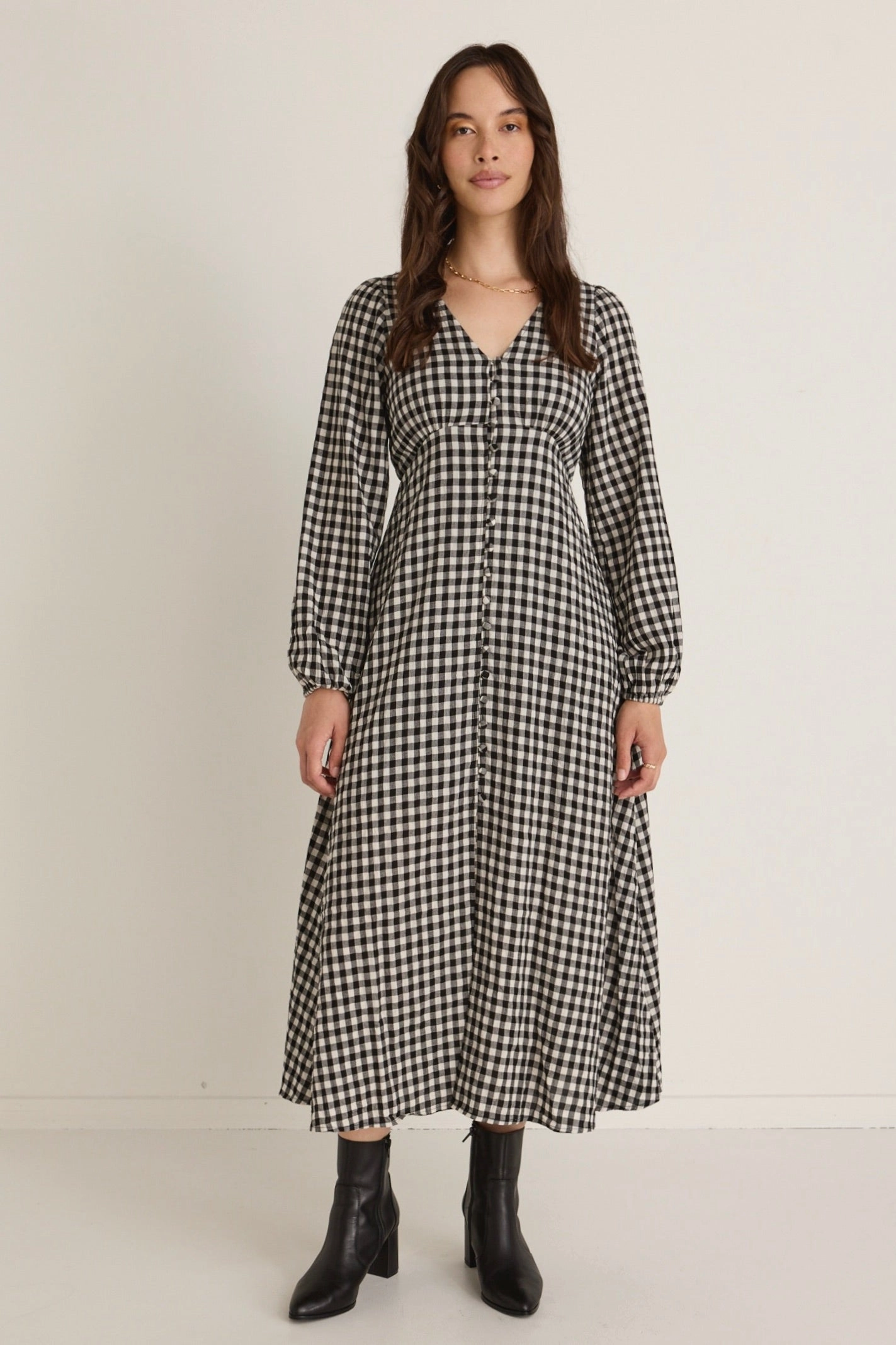Easy Draping Comfy Fit Wear Damsel Black Gingham LS Button Front Midi Dress