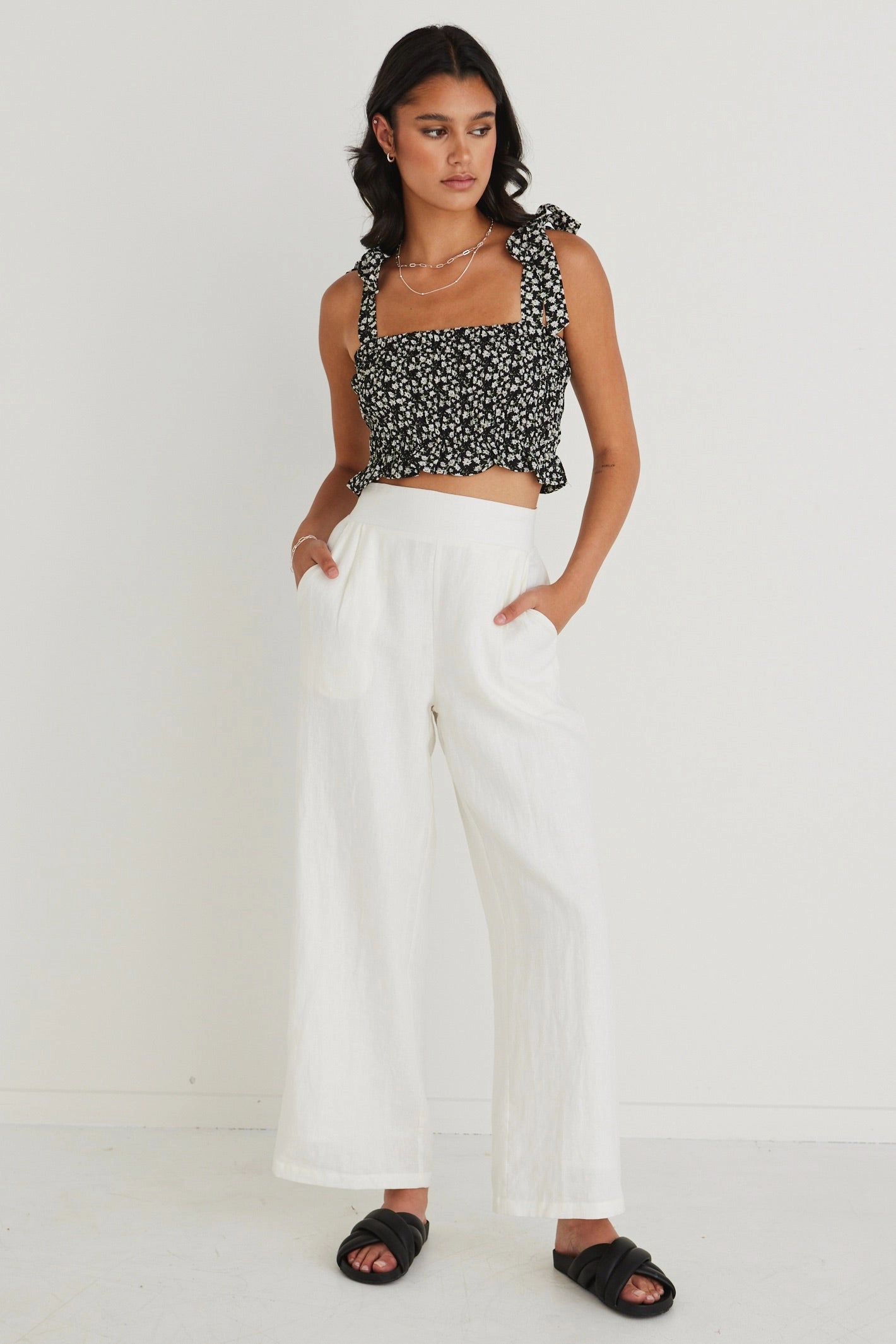 Convertible Collar Lightweight Weave Delicious Black Ditsy Floral Shirred Cami Top