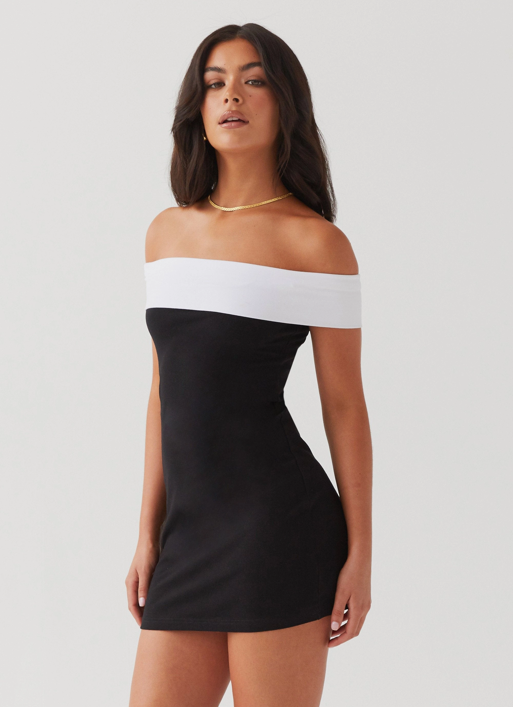 Boho Mood Young Edge Diamonds and Pearls Mini Dress - Black