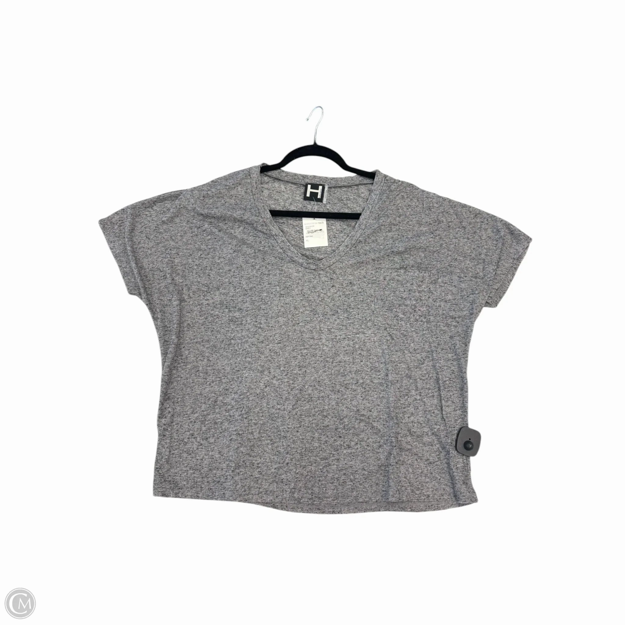 Top Short Sleeve By Bordeaux In Grey, Size: Xl harmonious