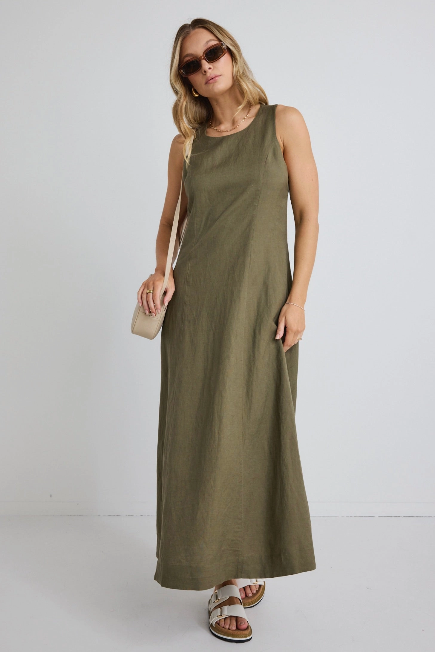 Essential Piece Soft Comfort Easygoing Soft Khaki Linen Blend Sleeveless Crew Neck Midi Dress