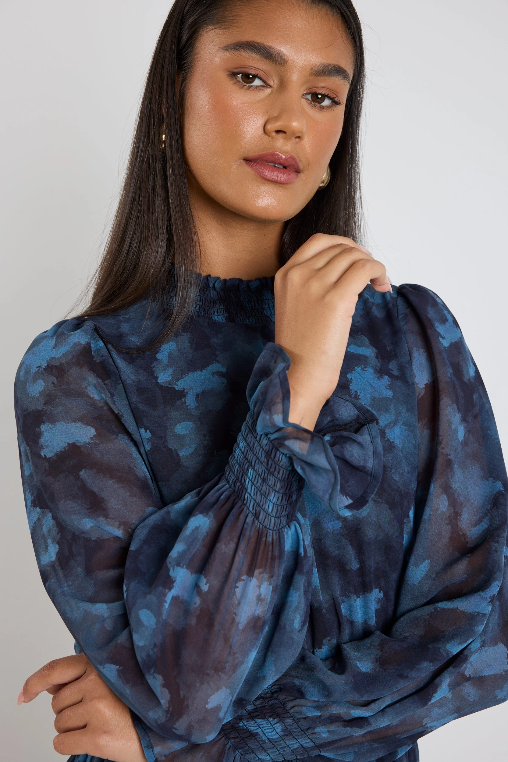 Ebony Blue Smudge LS Shirred Neck Midi Dress Lightweight-Layer Brunch Tone