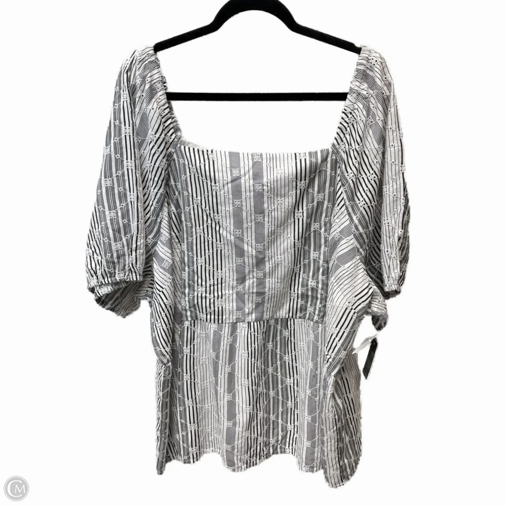 Top Short Sleeve By Lane Bryant In Striped Pattern, Size: 4x Relaxing Day