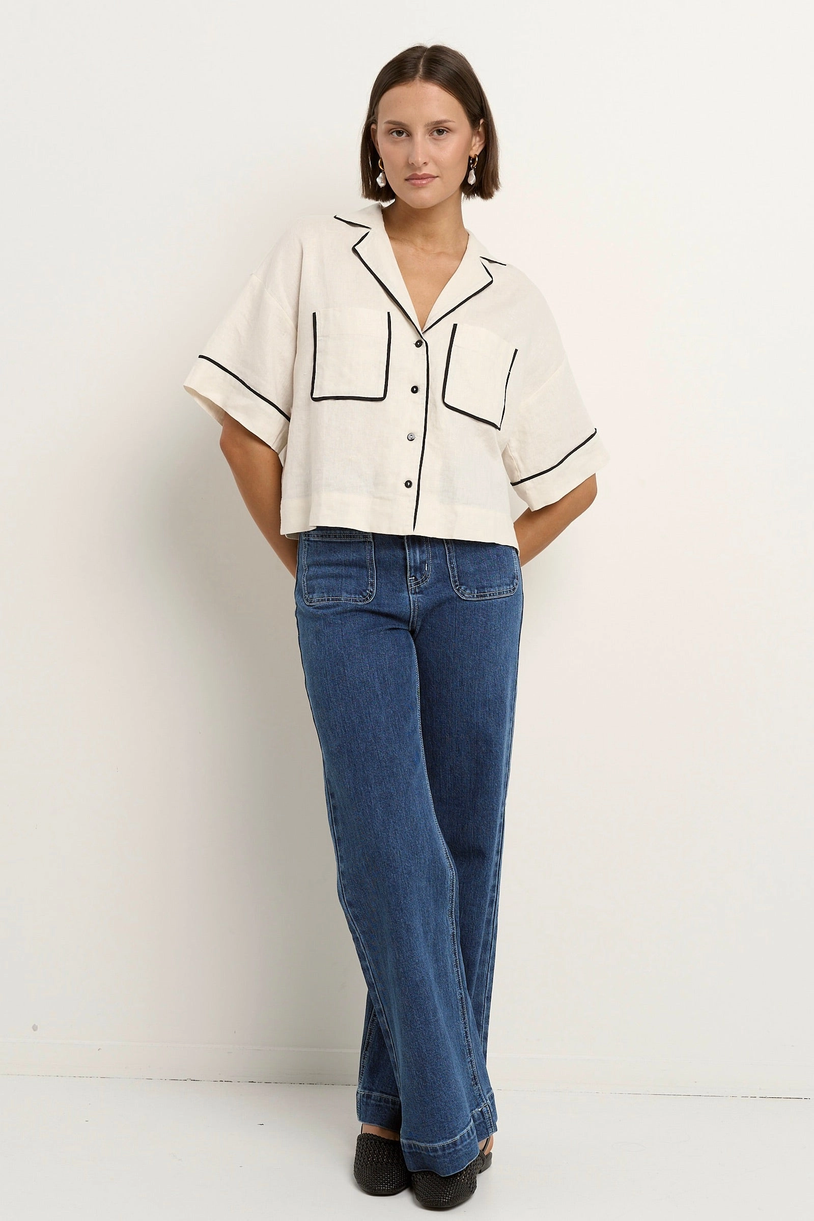 Quick Release Fasteners DoubleLayeredShoulders Culture Cream Black Trim Linen Boxy SS Shirt
