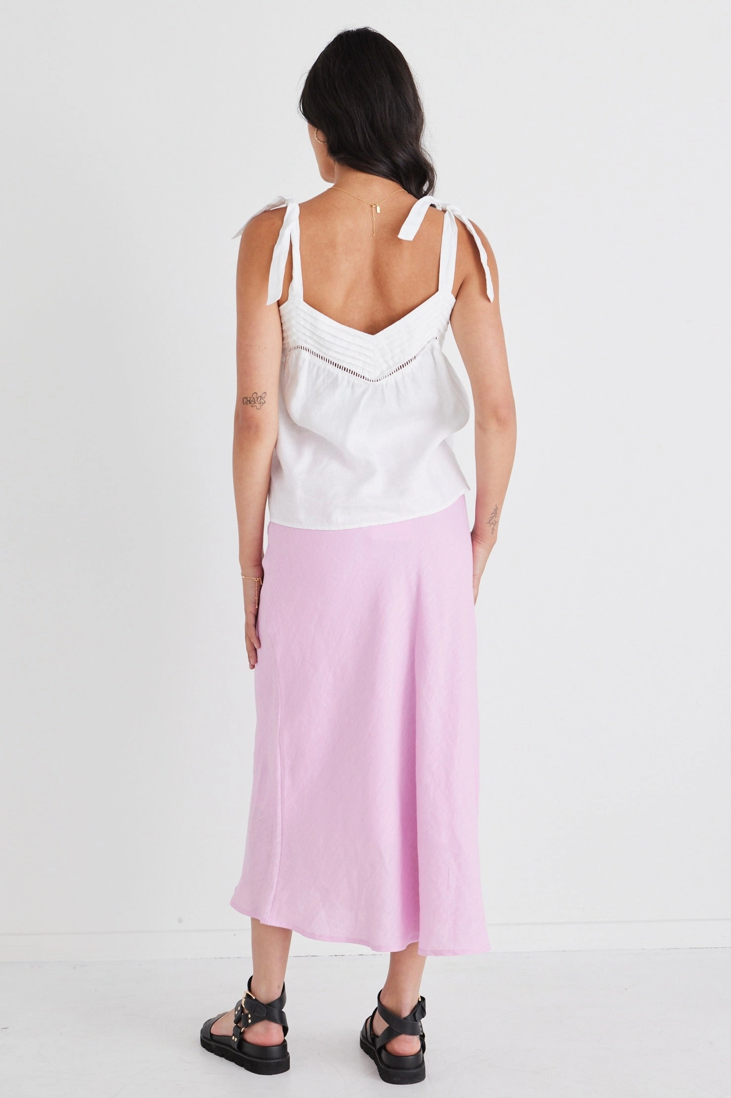 Fluid White Linen Reversible Tie Shoulder Cami TumbleDryFriendlyMaterial Interlock Knit