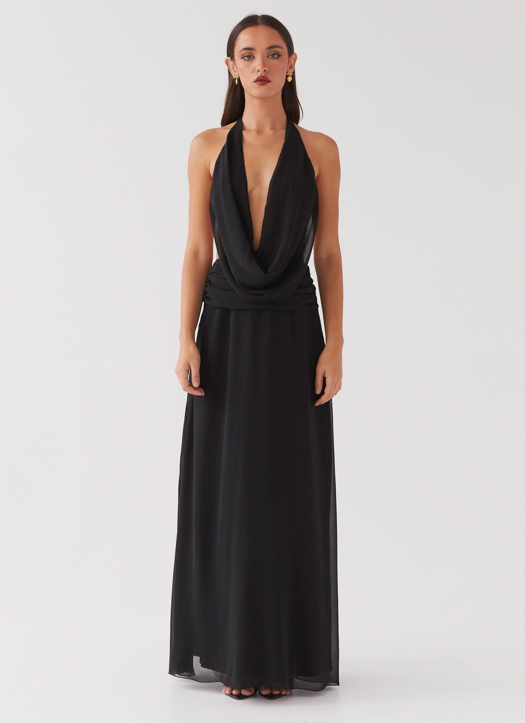Minimal Tone Warm Undertone Elysia Chiffon Maxi Dress - Black