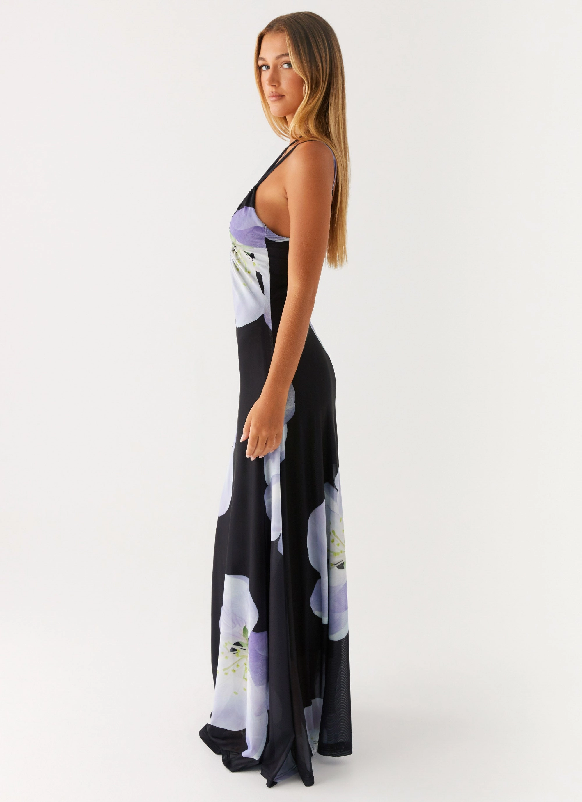 Enrika Maxi Dress - Flower Print Curve-Enhancing