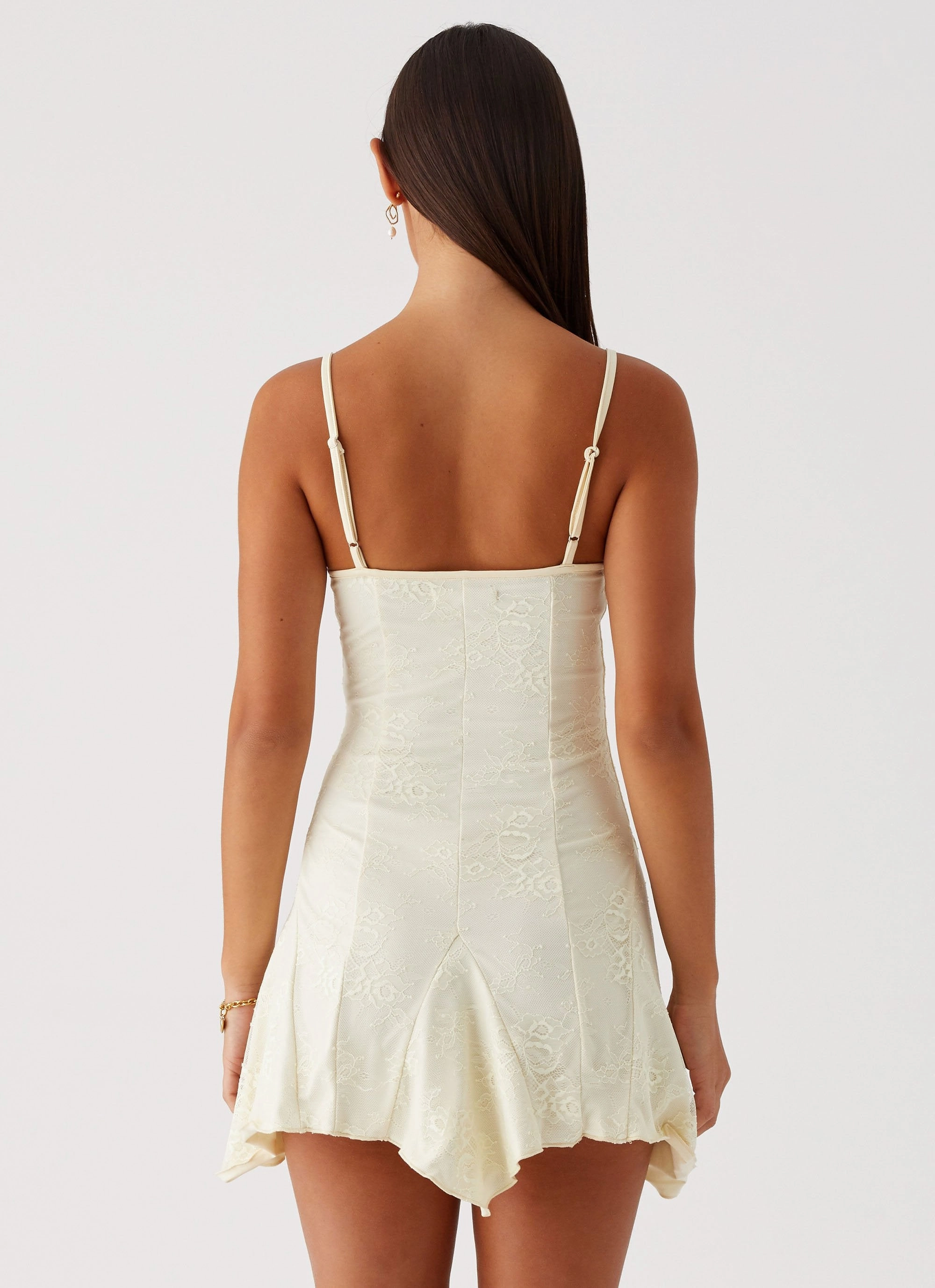 ContrastStitching Vibrant Style Surry Mini Dress - Yellow