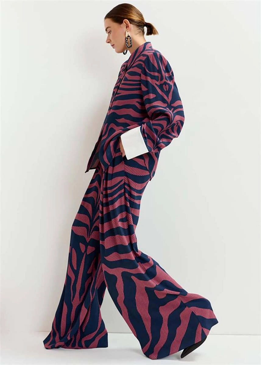 Flexible Use Essentiel Antwerp Iwide Wide Leg Pants in Fudge Frappe