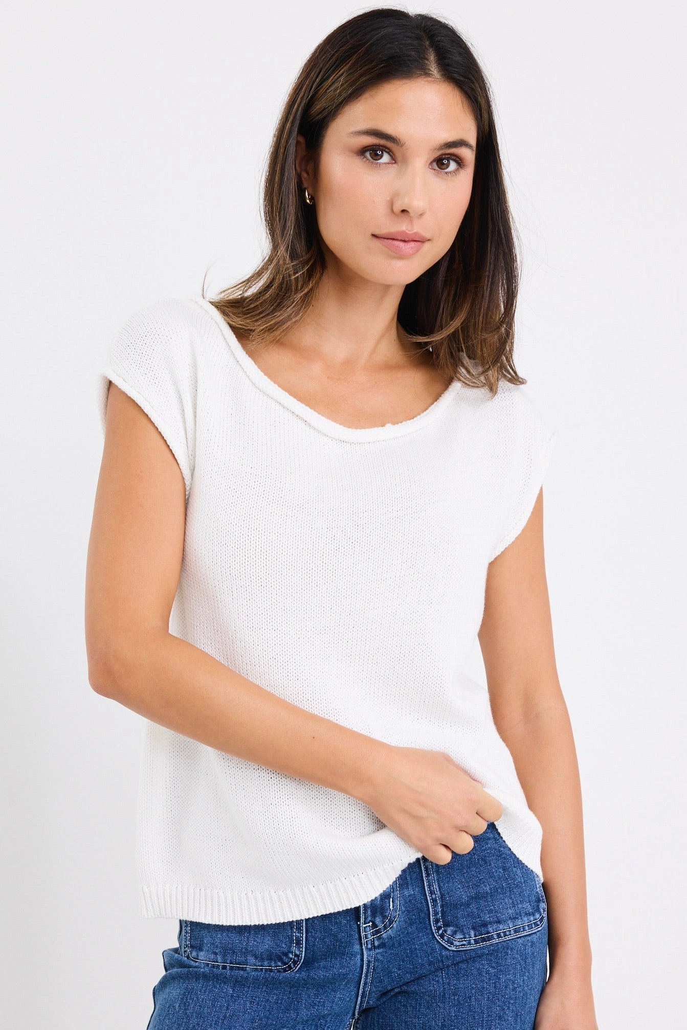 Fallow Ivory Off Shoulder Sleeveless Knit Top Thermal Insulation Layer
