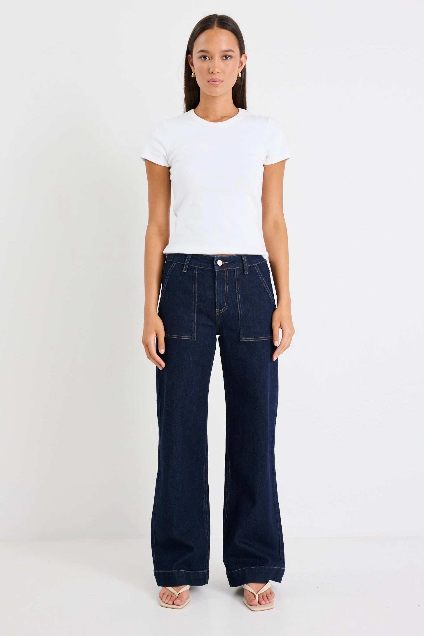 Feature Indigo Mid Rise Front Pocket Wide Leg Jean Low Rise Fit
