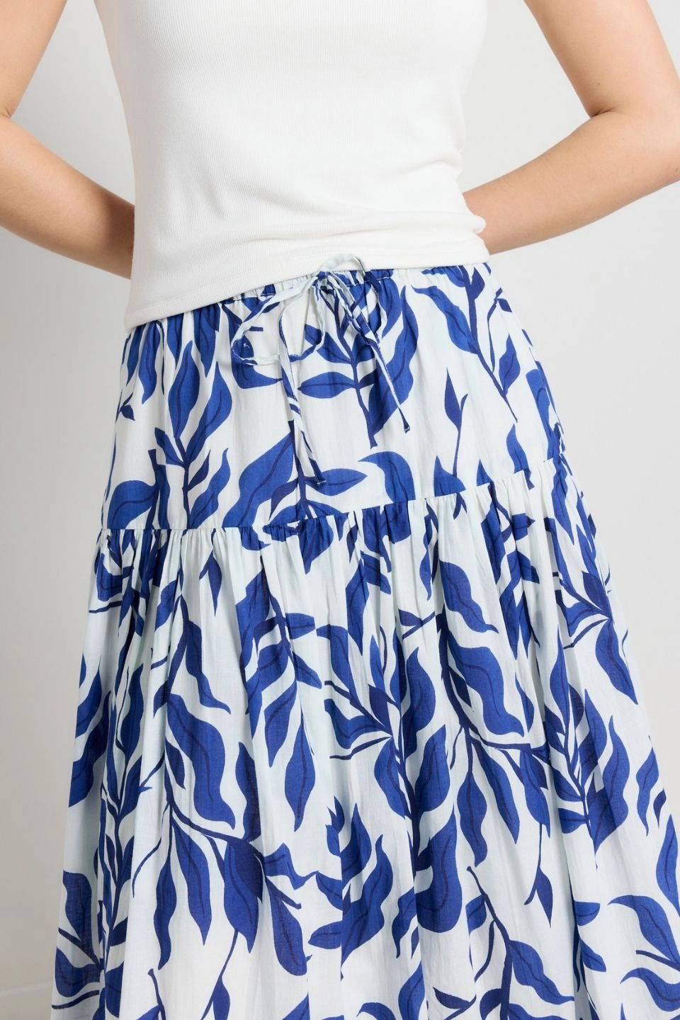 Simple Motion Remedy Blue Leaves Print Tie Waist Tiered Maxi Skirt