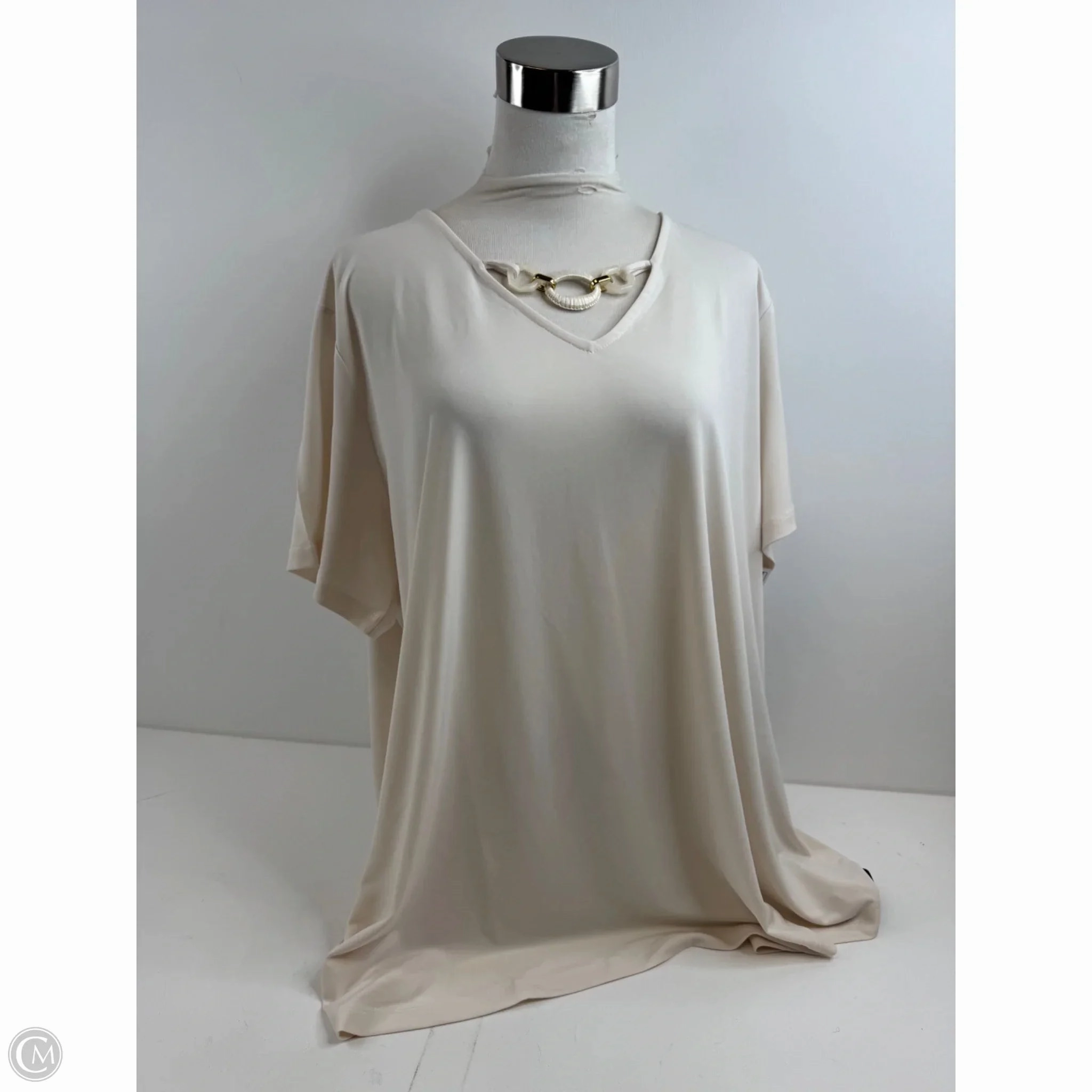 Chafe Free Armhole SlimFitDesign Top Short Sleeve By Susan Graver In Cream, Size: 2x