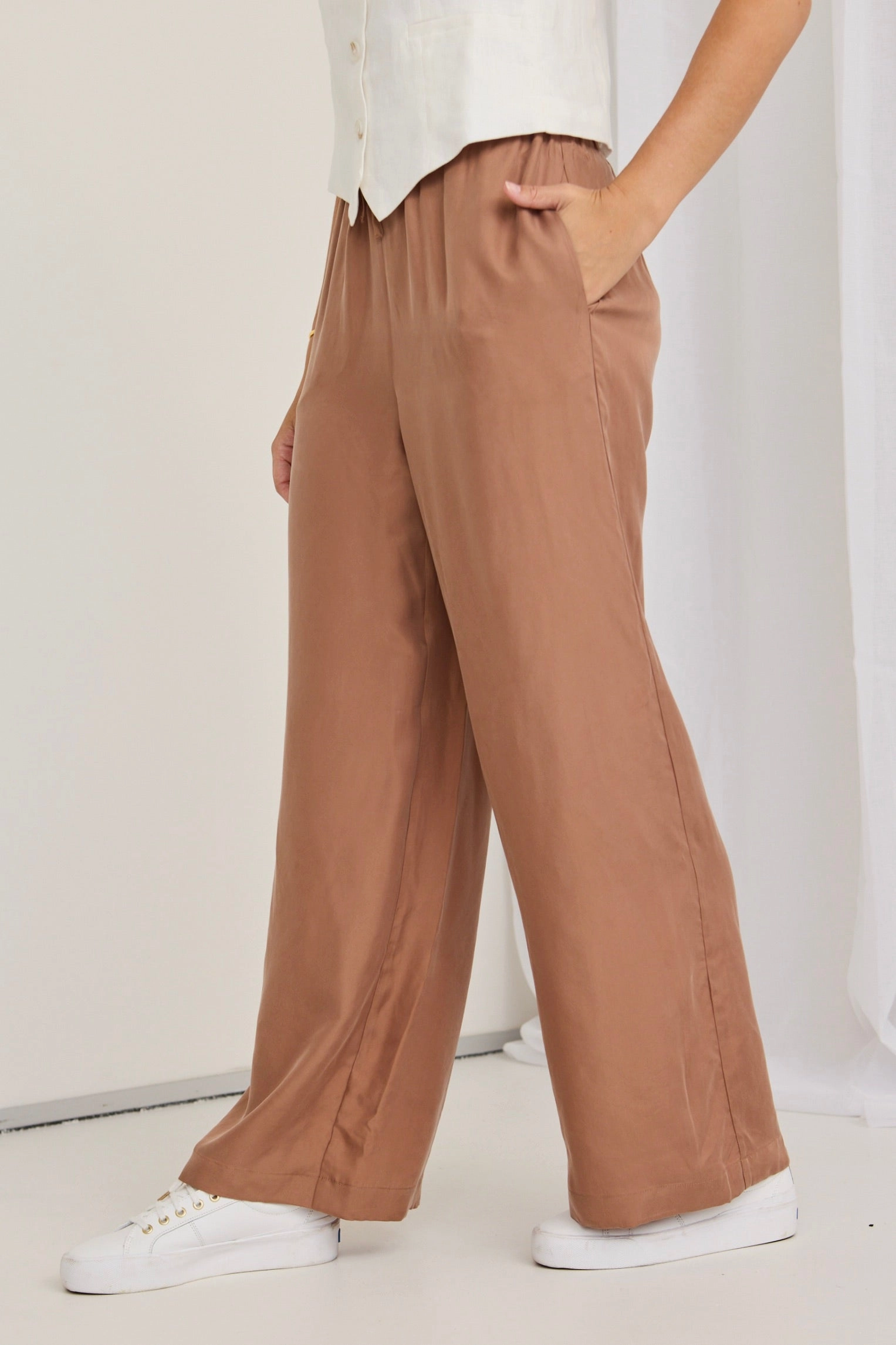 High Mobility Riverside Mocha Luxury Blend Pull On Wide Leg Pants