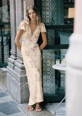 Marena Cream Floral Midi Lace V Neck Flutter Sleeve Midi Dress Anti-Static-Finish Pastel Sky