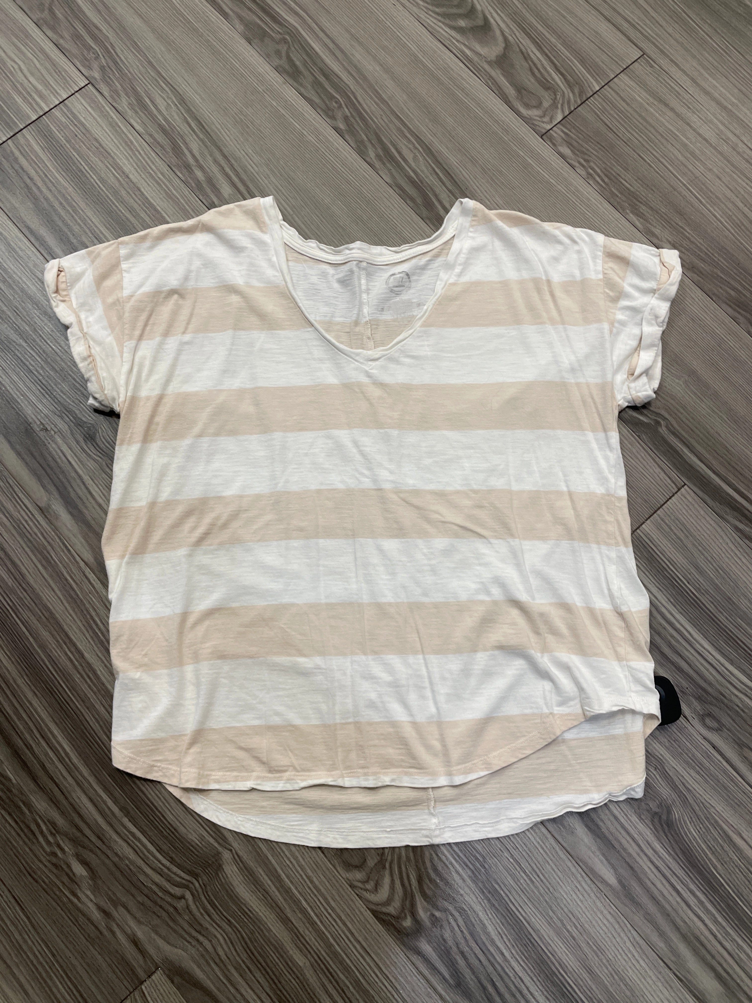 Comfort Fit Cozy Wardrobe Top Short Sleeve By Maurices In Striped Pattern, Size: 1x