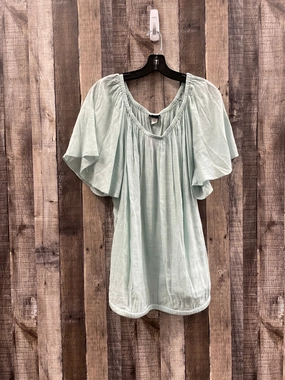 Adjustable Fit Perfect for Layering Green Top Short Sleeve Torrid, Size 2x