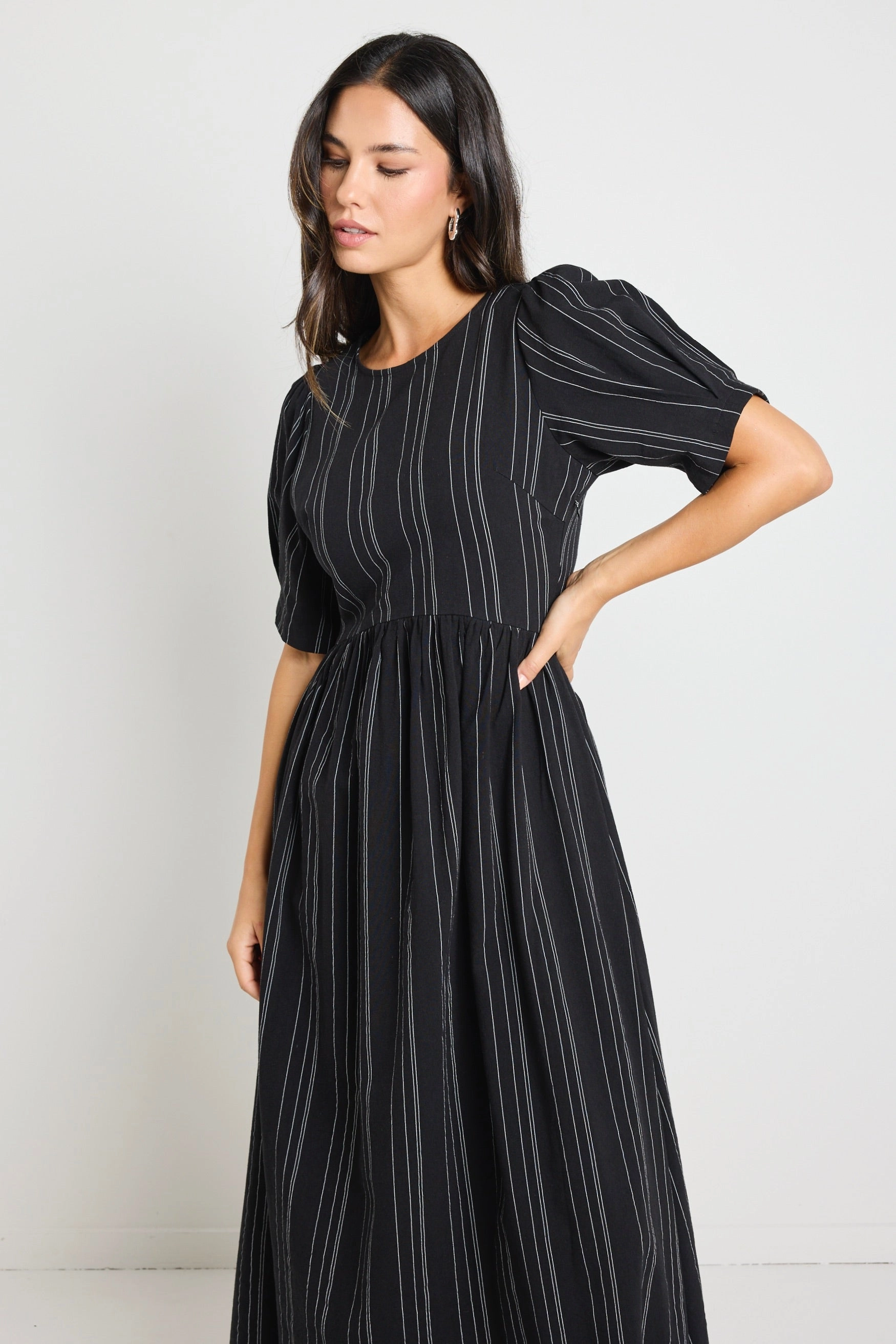 Mood Look Hemisphere Black Stripe Short Sleeve Relaxed Midi Dress