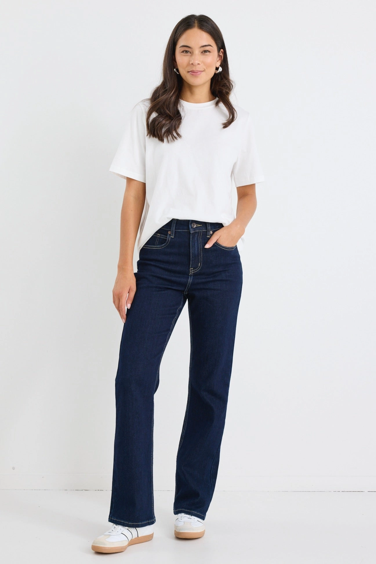 Light Fit Wear Reinforced Knees Farah Indigo High Rise Slim Straight Jean