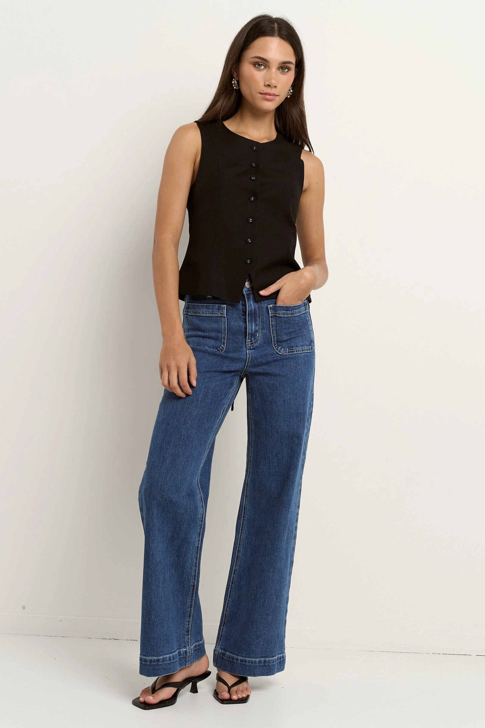 Chic Active fire - resistance test passed Infusion Black Linen Viscose Sleeveless Vest