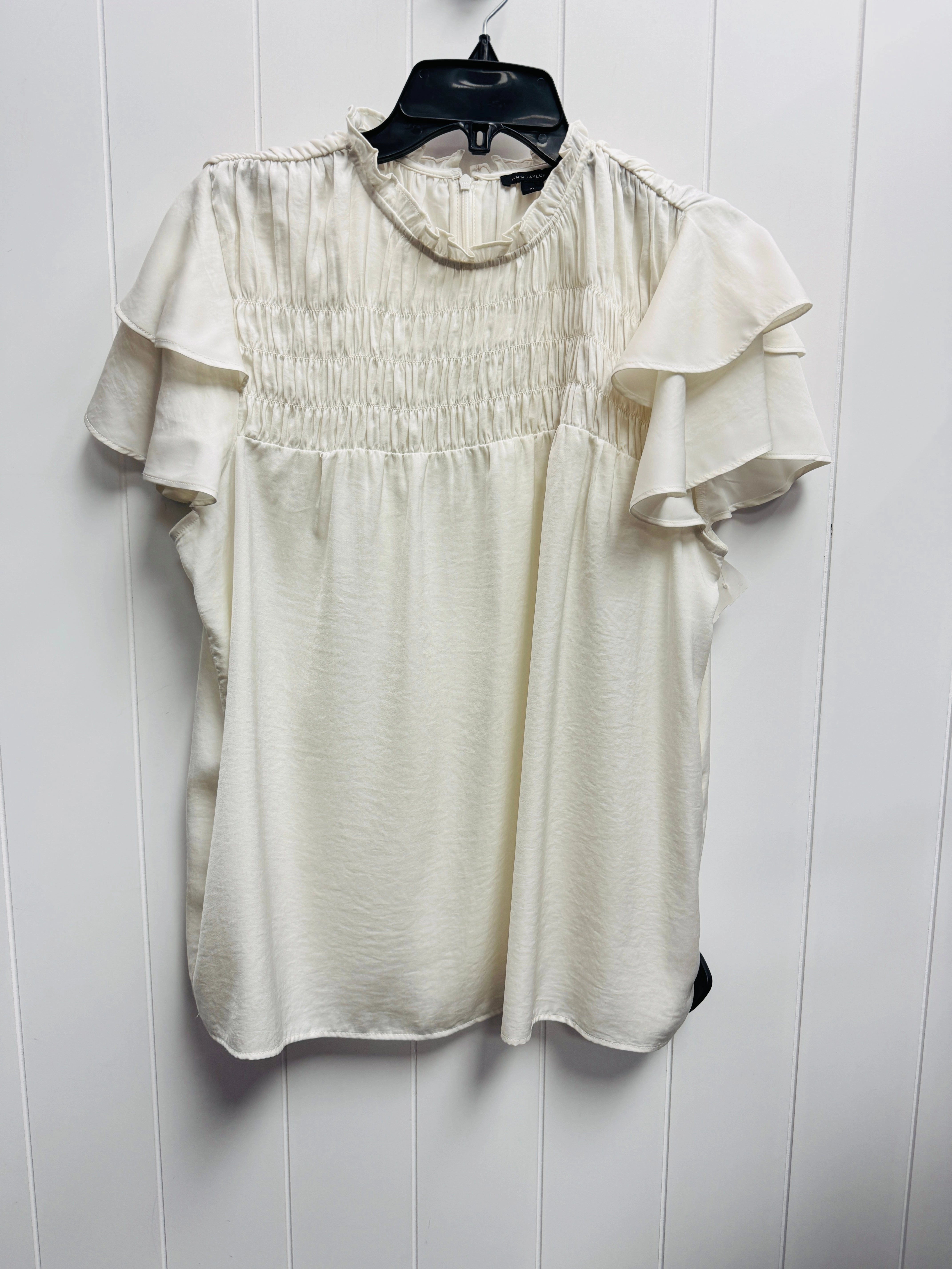 Casual Comfort Look Top Short Sleeve By Ann Taylor In Cream, Size: Xl