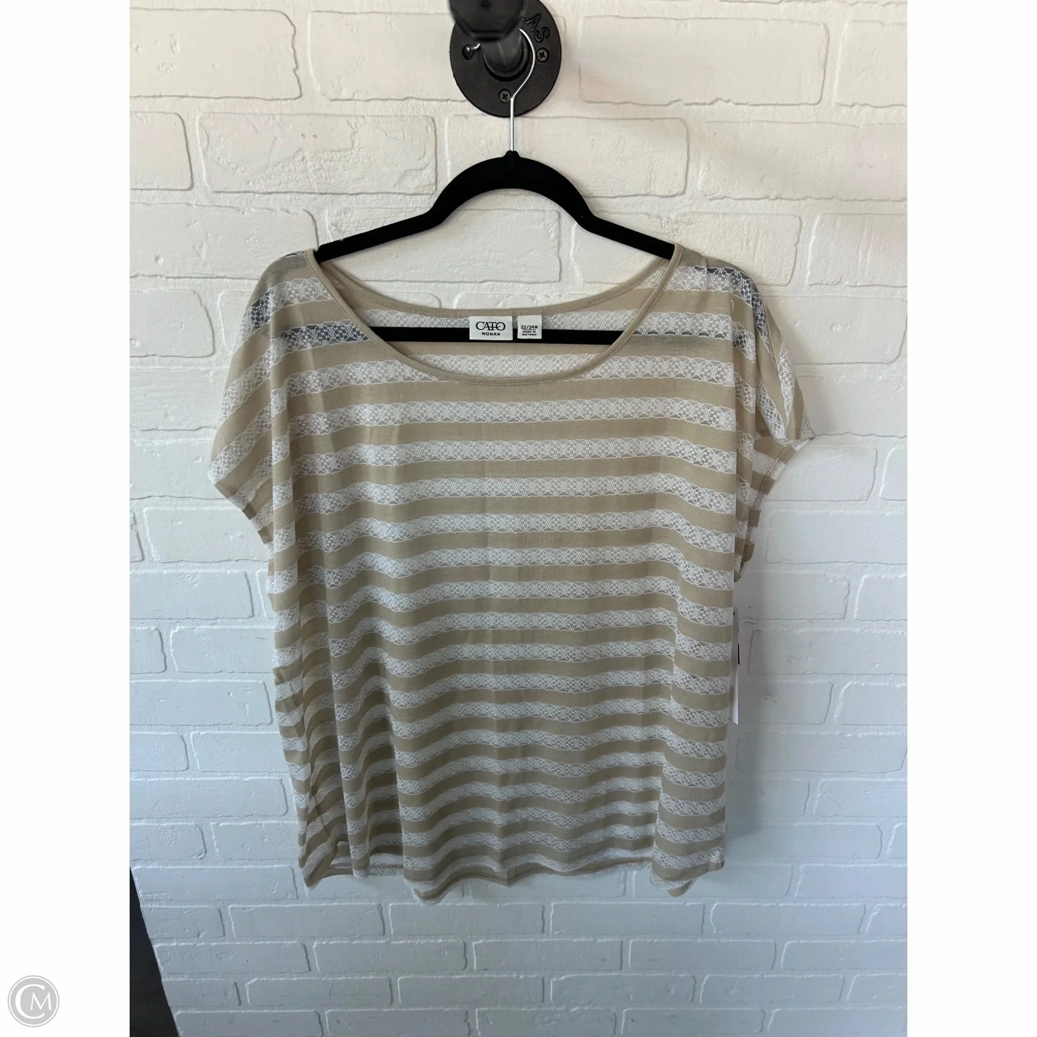 Casual and cool Airflow Ventilation Top Short Sleeve By Cato In Tan & White, Size: 3x
