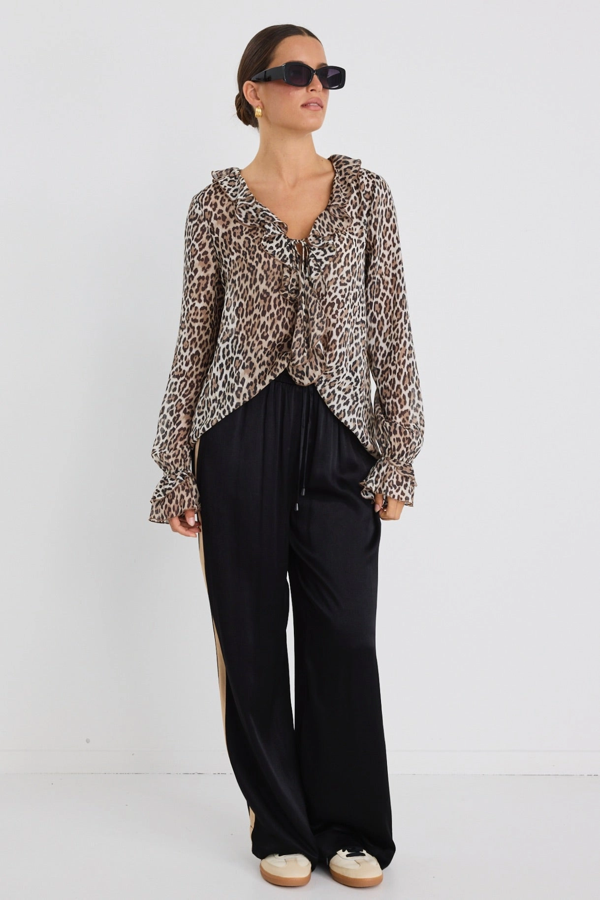 Minimalist Collar Bohemian Leopard Georgette LS Frill Front Top