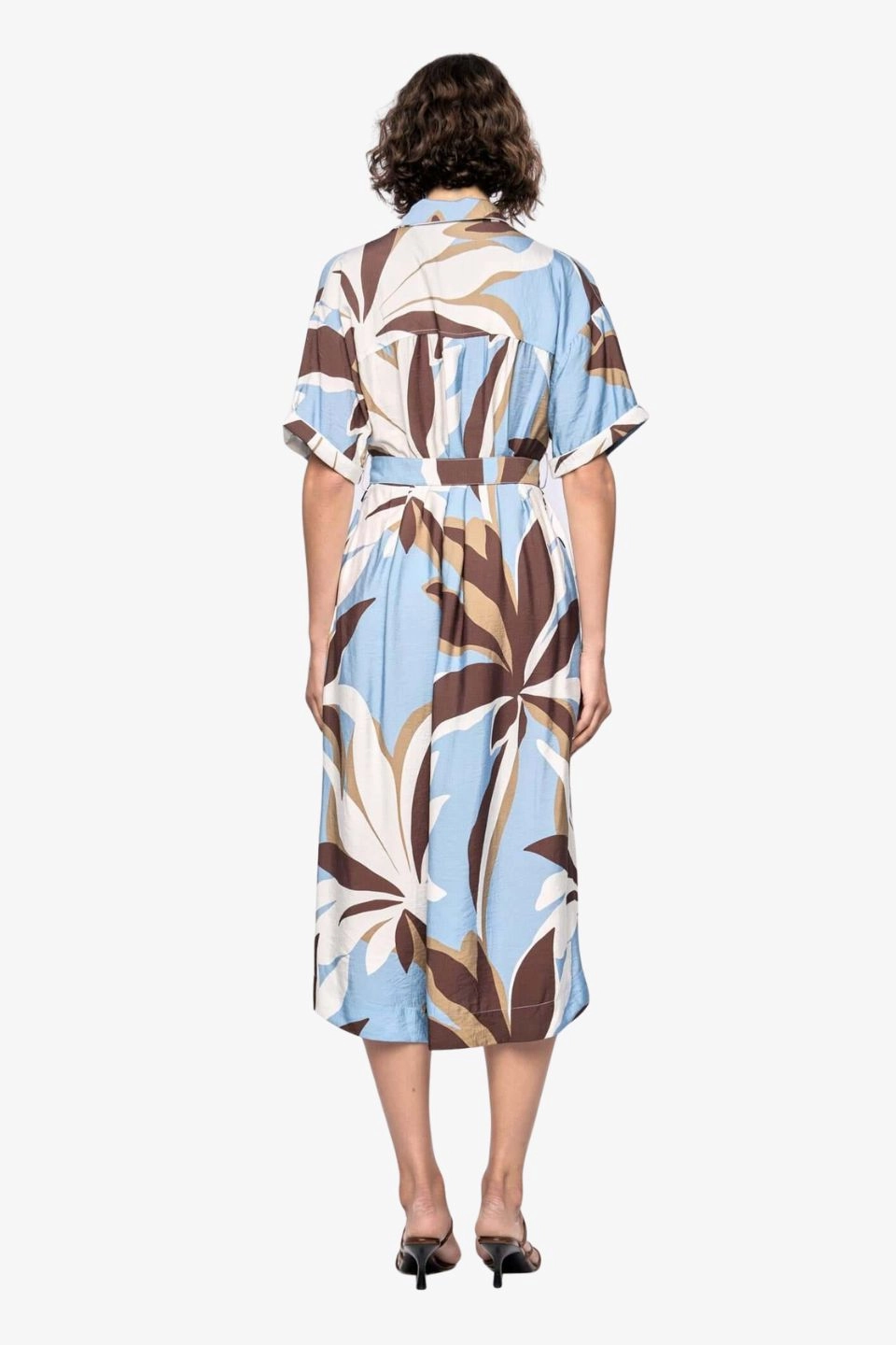 Smooth Tone Maeve Blue Resort Print Short Sleeve Midi Shirt Dress