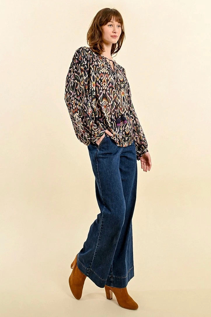 Melly Navy Print Woven Blouse OdorResistantFinish