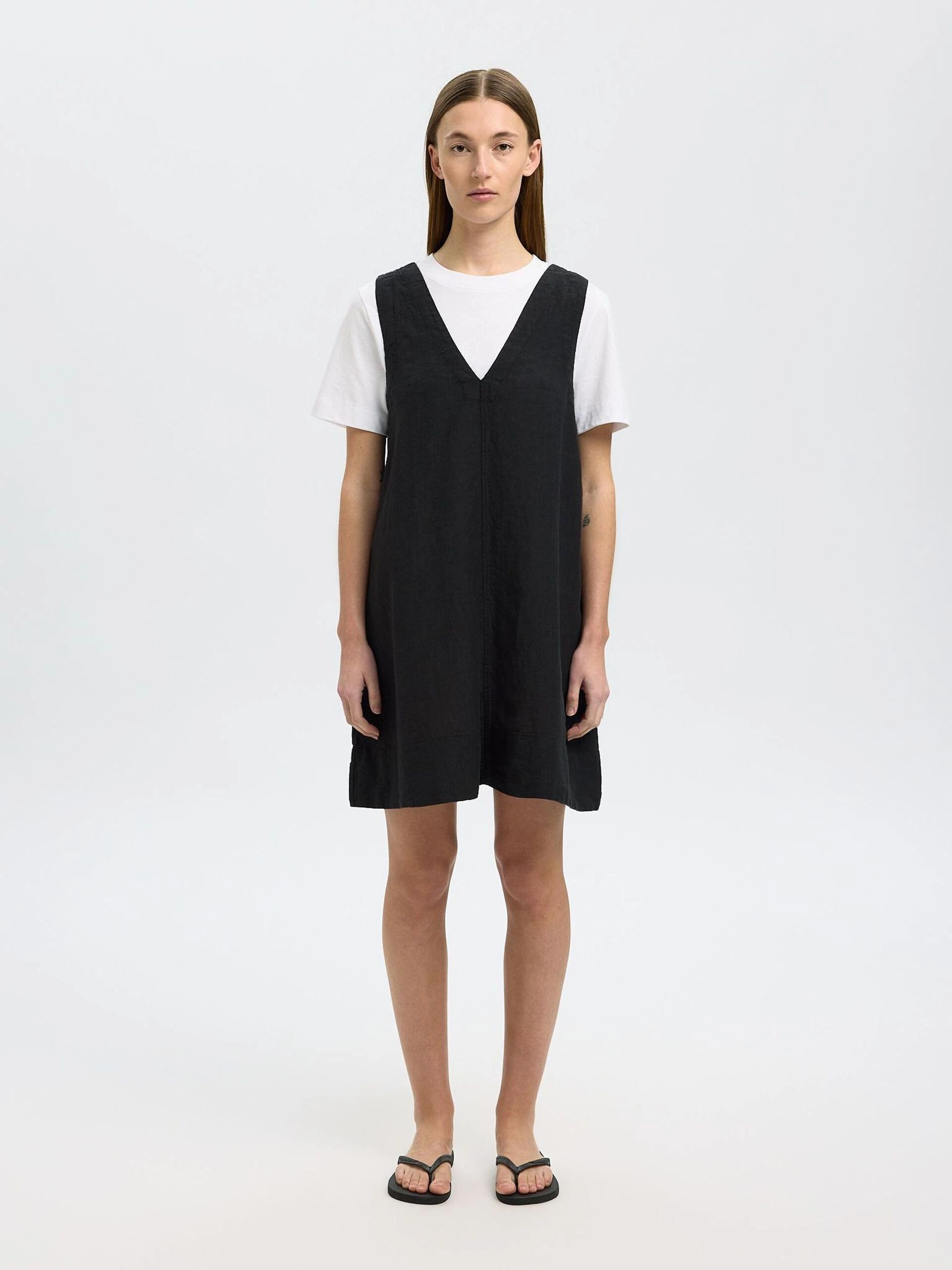 Bold Structure SELECTED Linna Linen Dress in Black