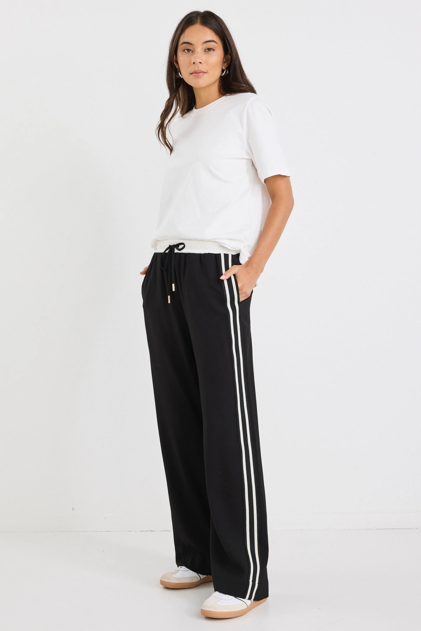 Ambient Black Contrast Waist Wide Leg Pants Practical Fit